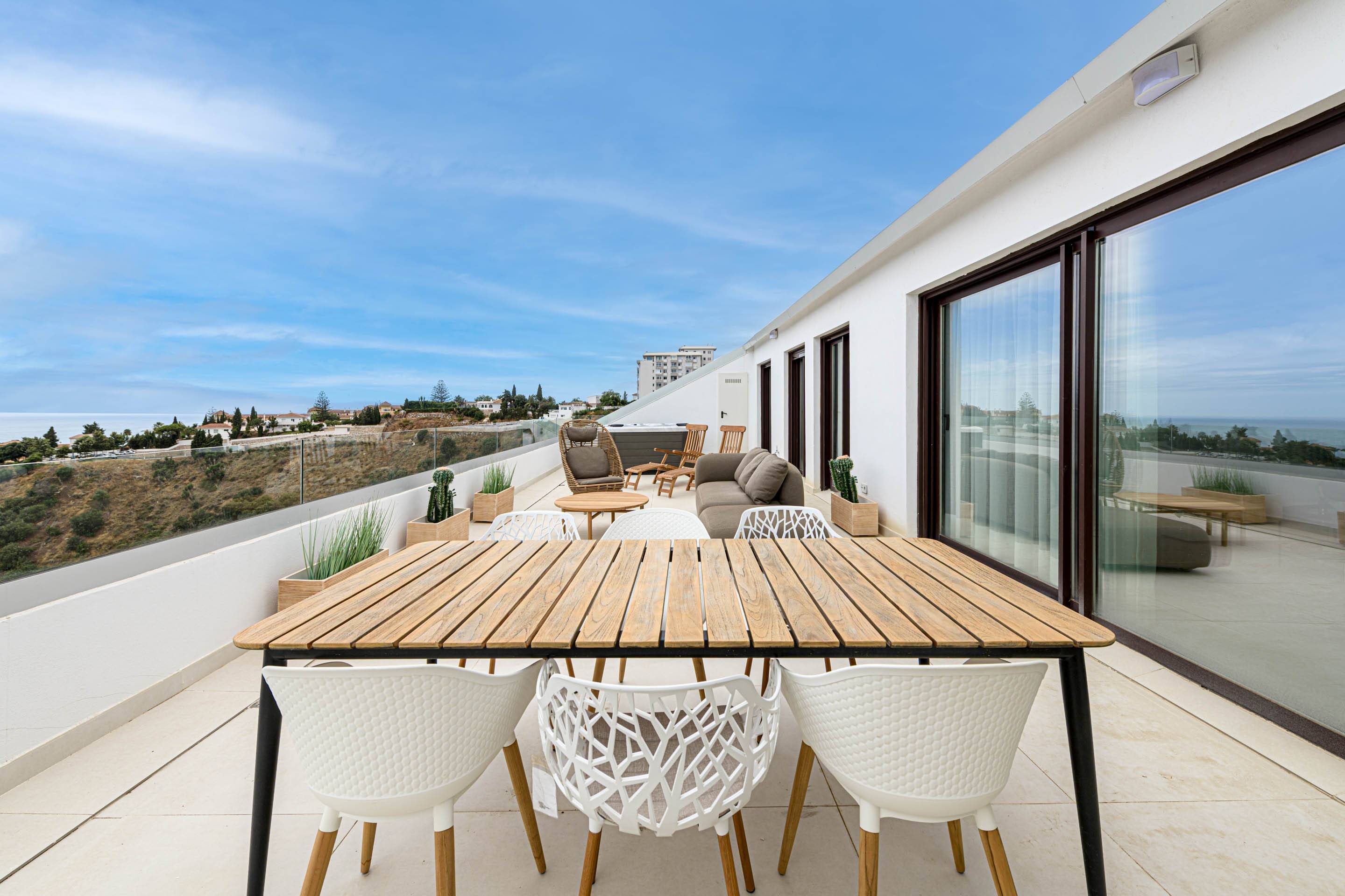 Communal entrance at ground level, El Higuerón new-build development, Fuengirola