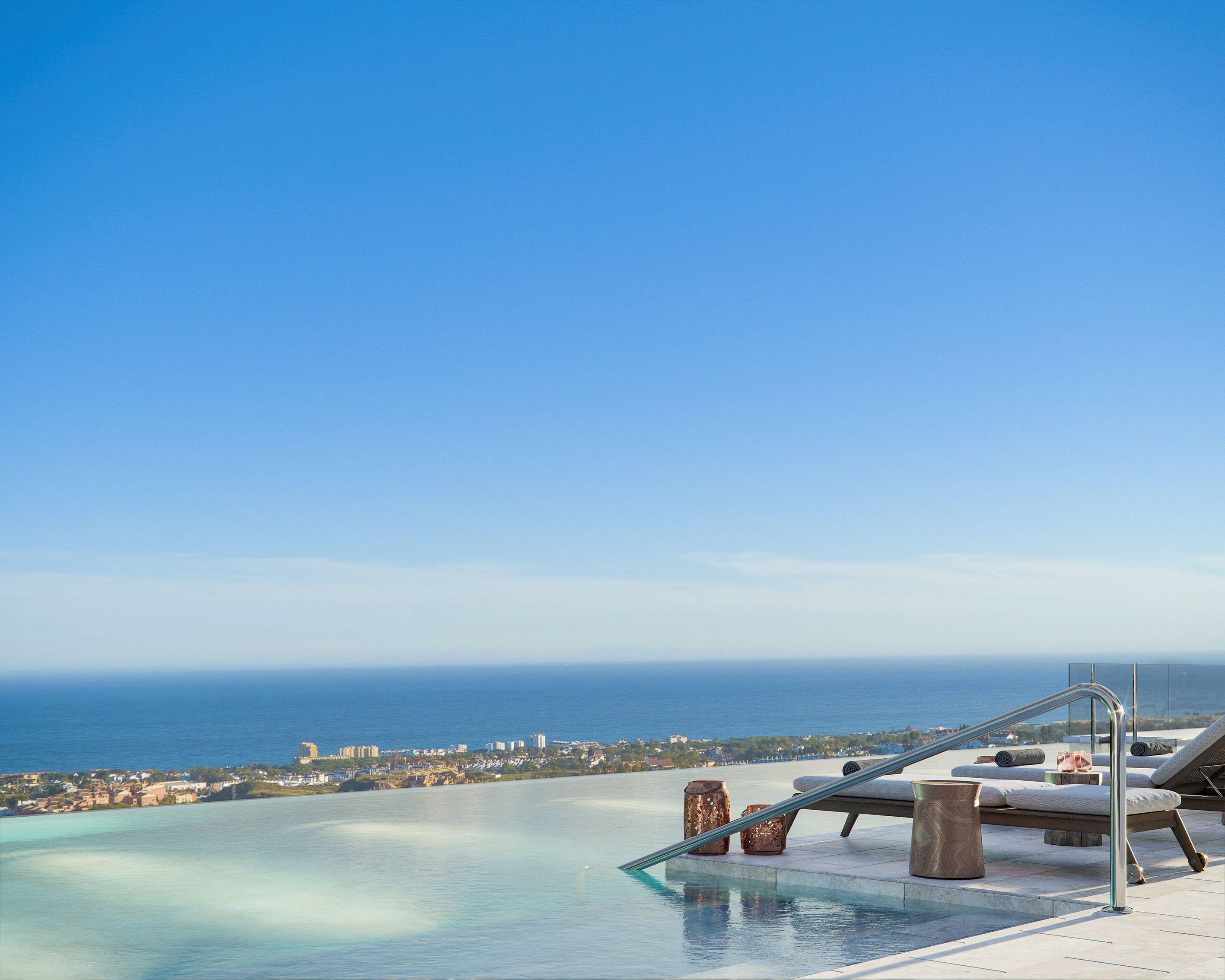 Open-plan living and dining area in 2-bedroom apartment, Calanova, Mijas