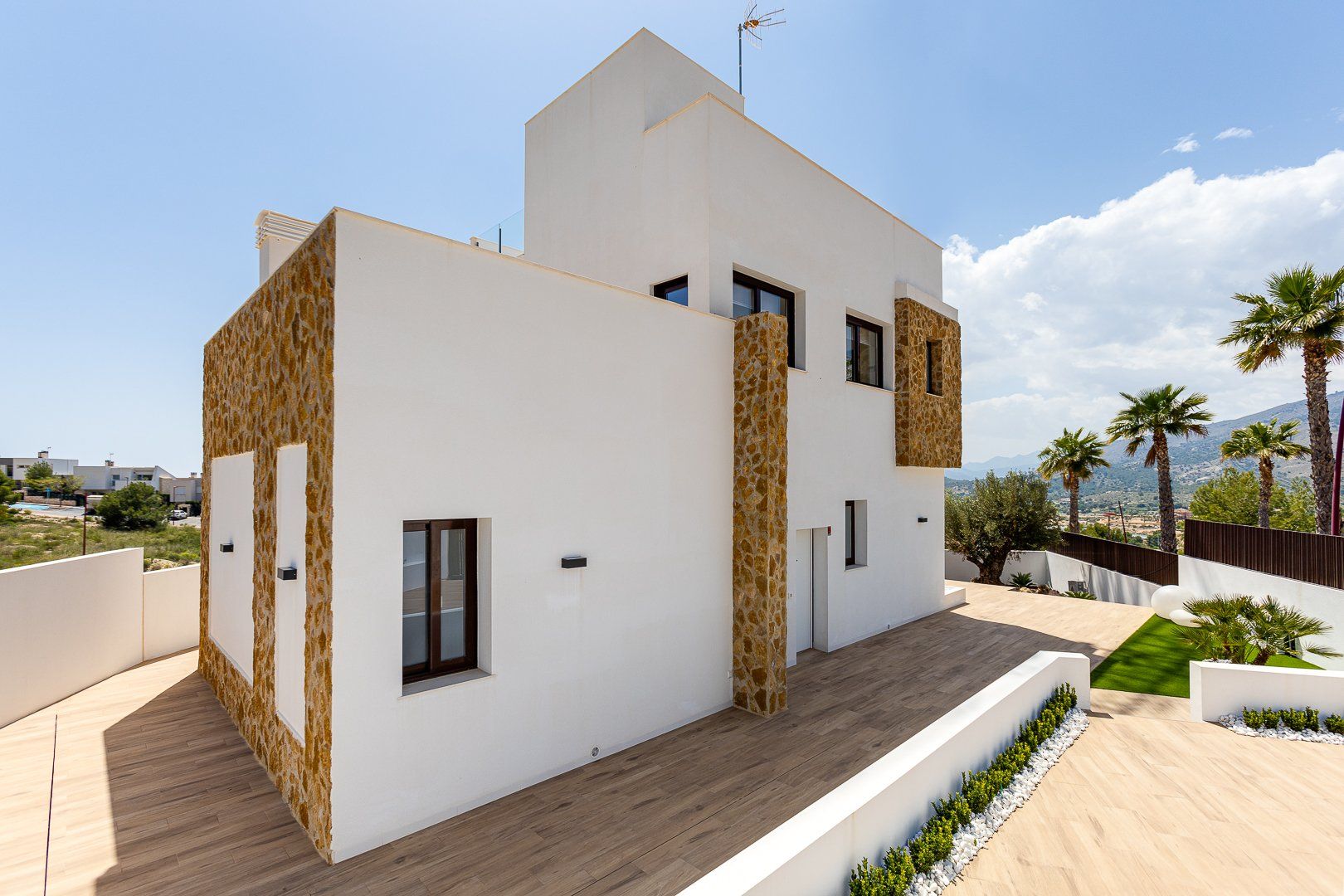 Solarium level floor plan of 3-bedroom villa, Golf Bahía, Finestrat