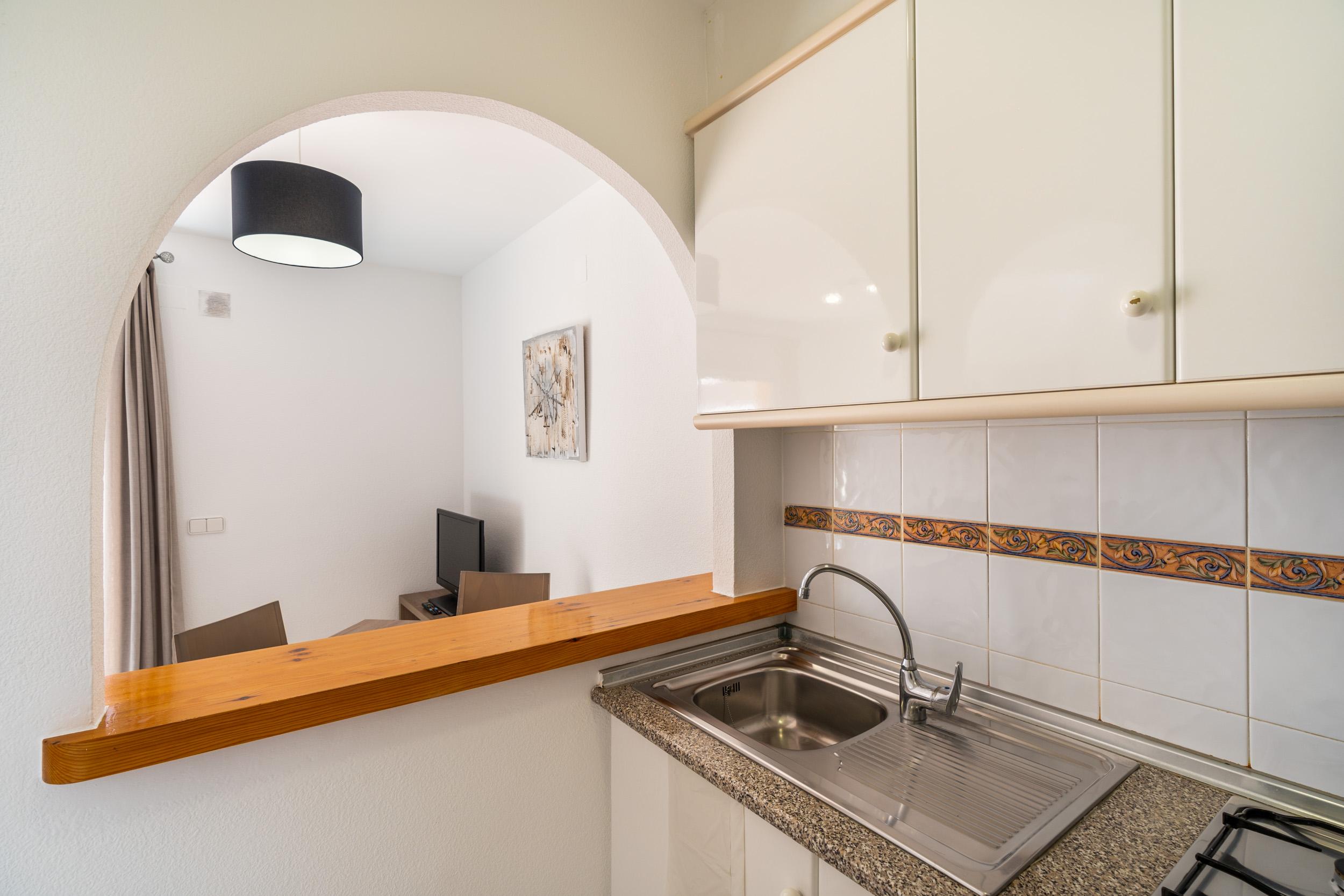 Open-plan living space looking towards kitchen, 43 m2 apartment, Gran Sol, Calpe