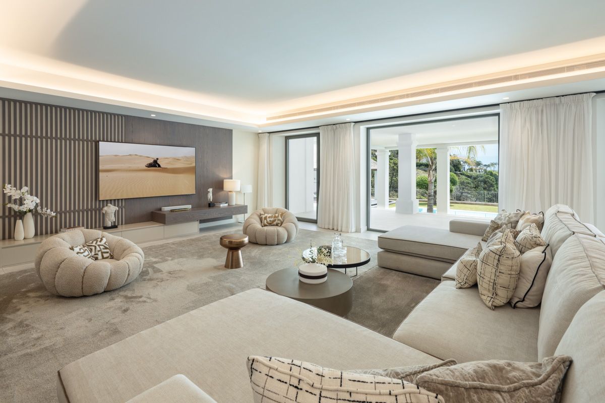 Third bedroom in new-build villa, La Zagaleta-El Madroñal, Benahavis