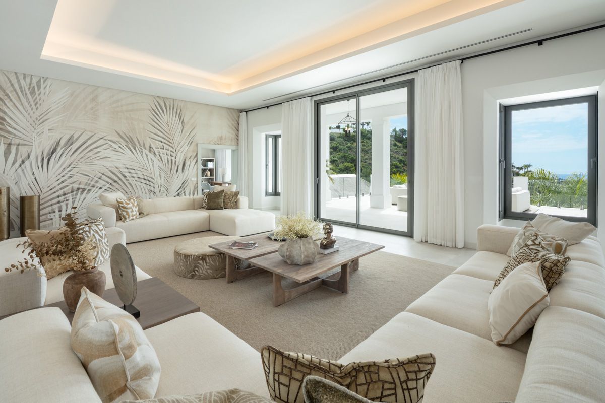 Open-plan living and dining area with large-format flooring in 5-bedroom villa, La Zagaleta-El Madroñal