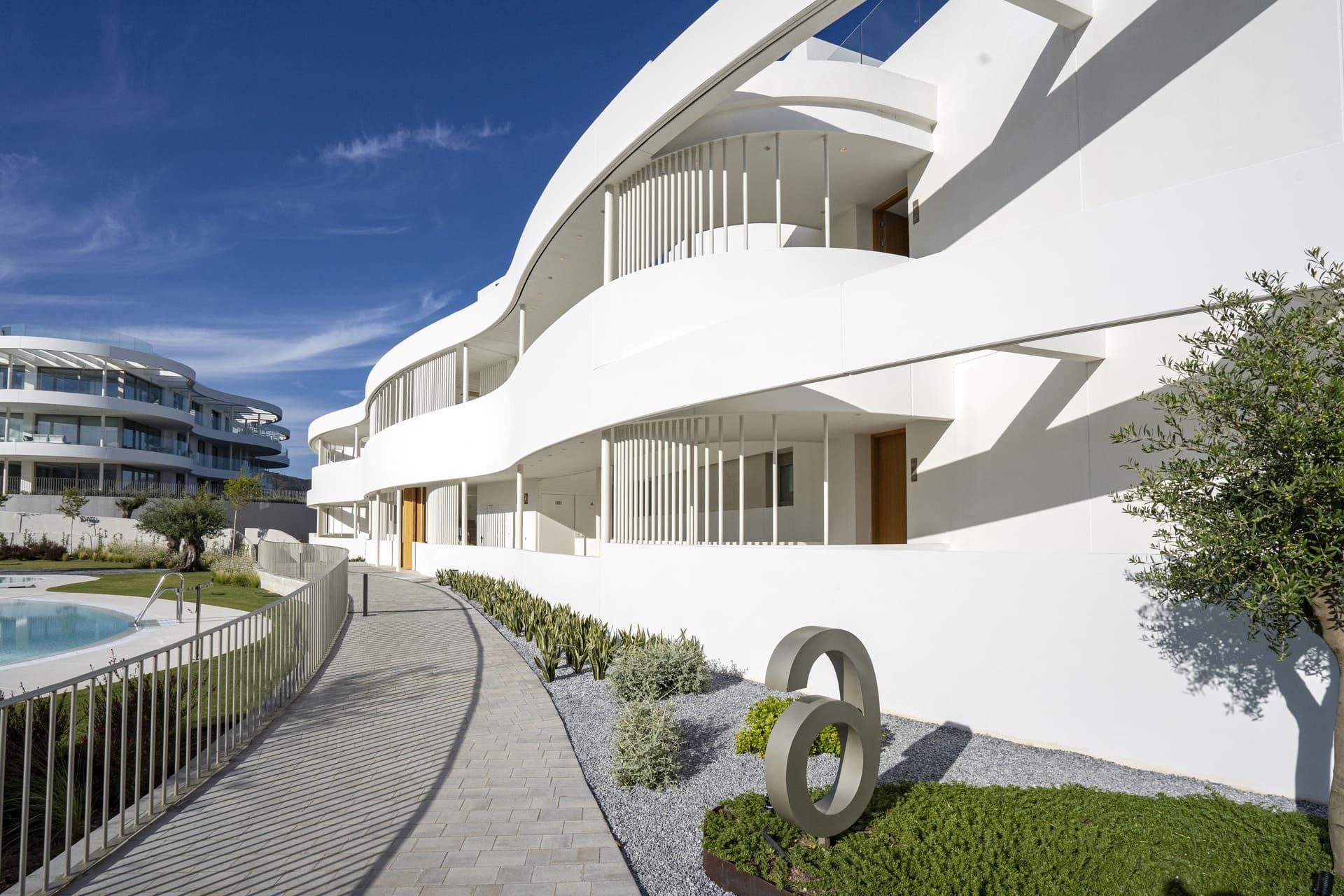 Rooftop solarium with open surround in penthouse, La Quinta, Benahavis