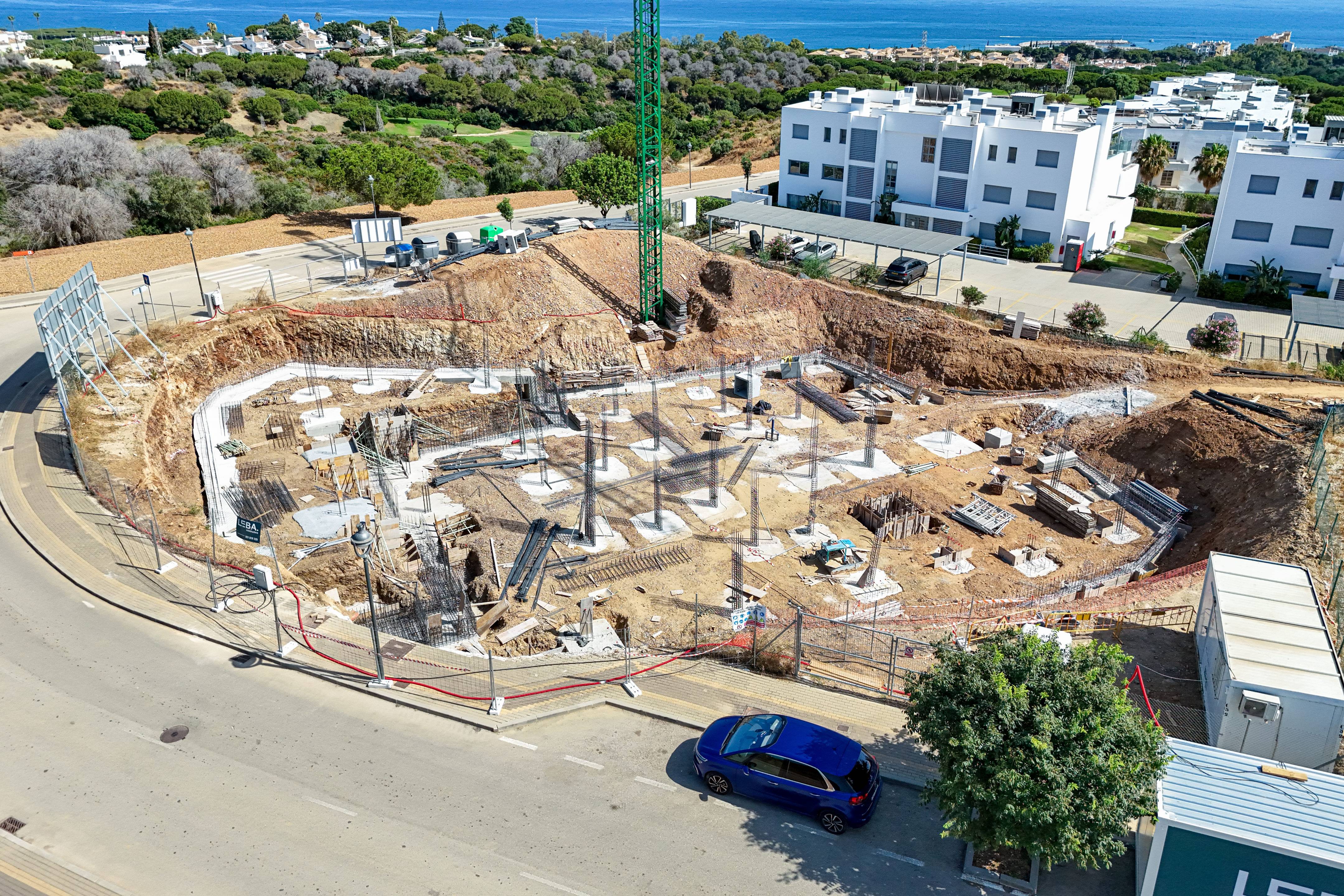 Site overview of seven-unit new-build complex in Cabopino, Marbella