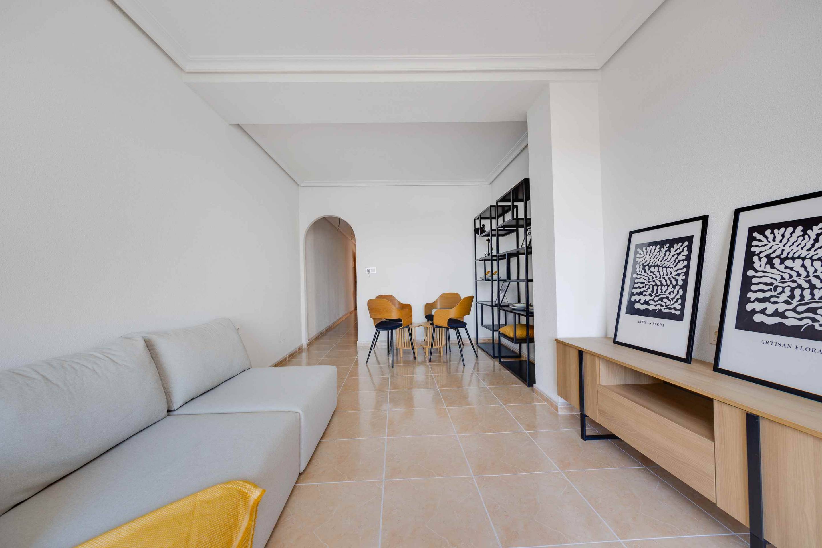 Second bedroom with window in new-build apartment, San Fulgencio Pueblo
