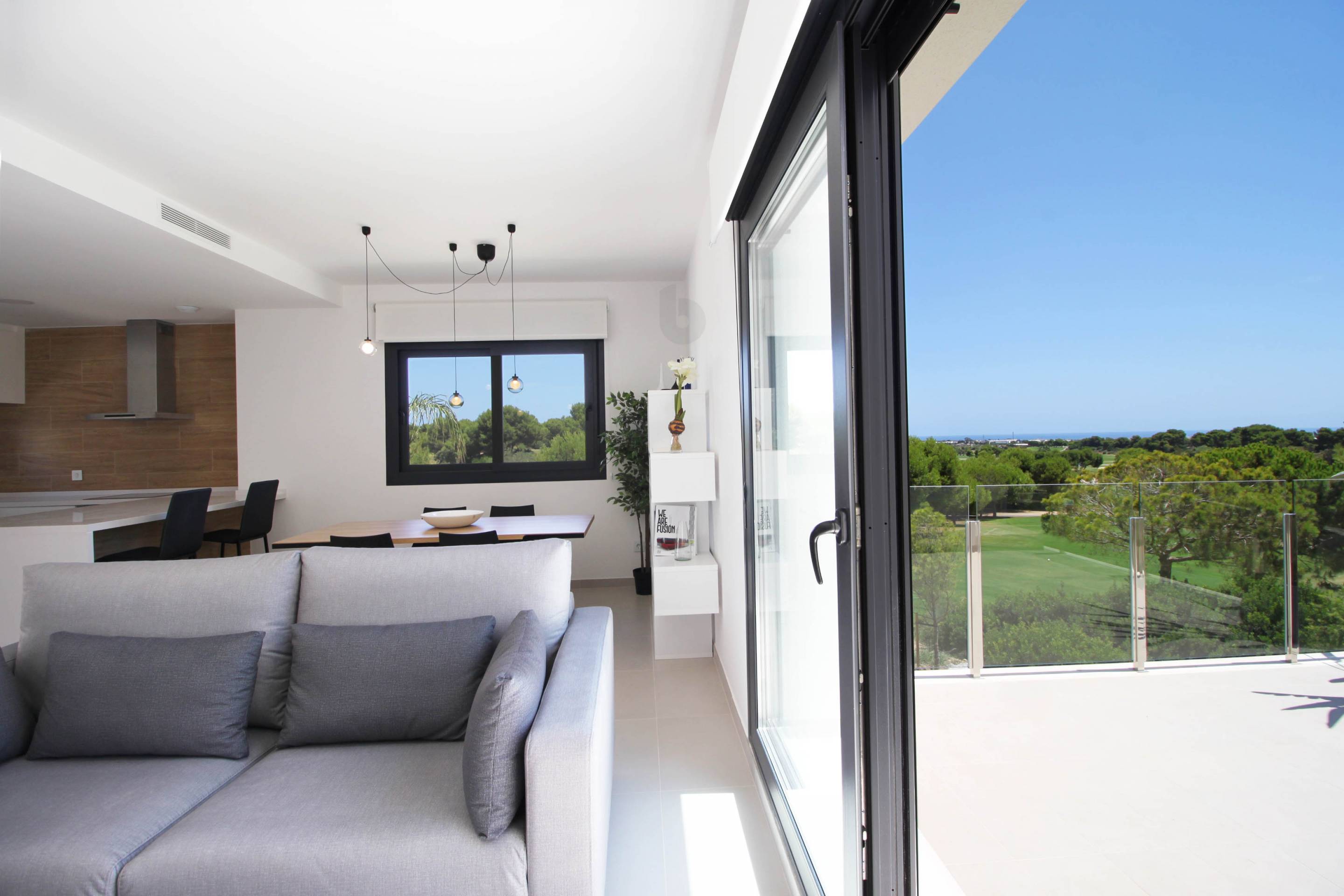 Open-plan living and dining area in 3-bedroom apartment, Lo Romero Golf
