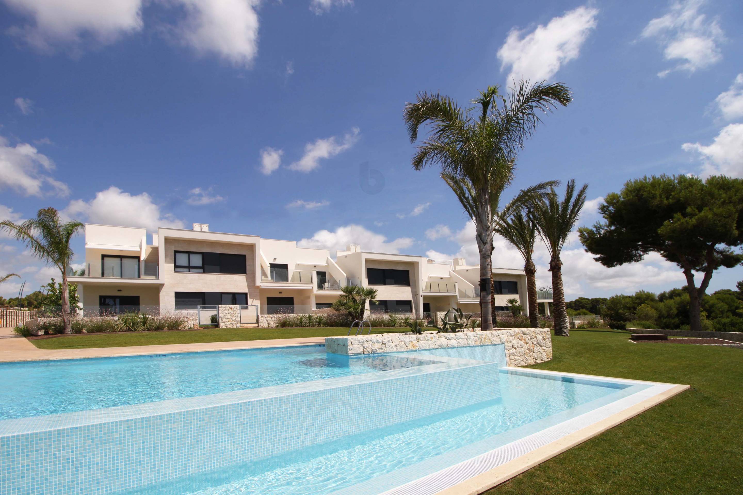 Private garden of ground-floor apartment in Lo Romero Golf development