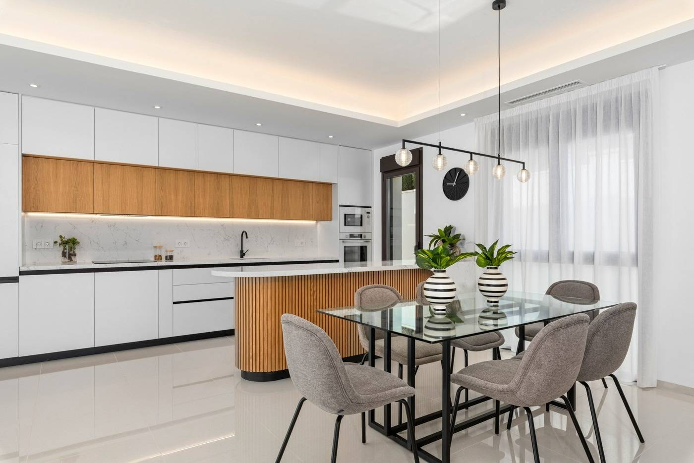 Kitchen with fitted units in villa, Campo de Golf La Marquesa, Ciudad Quesada