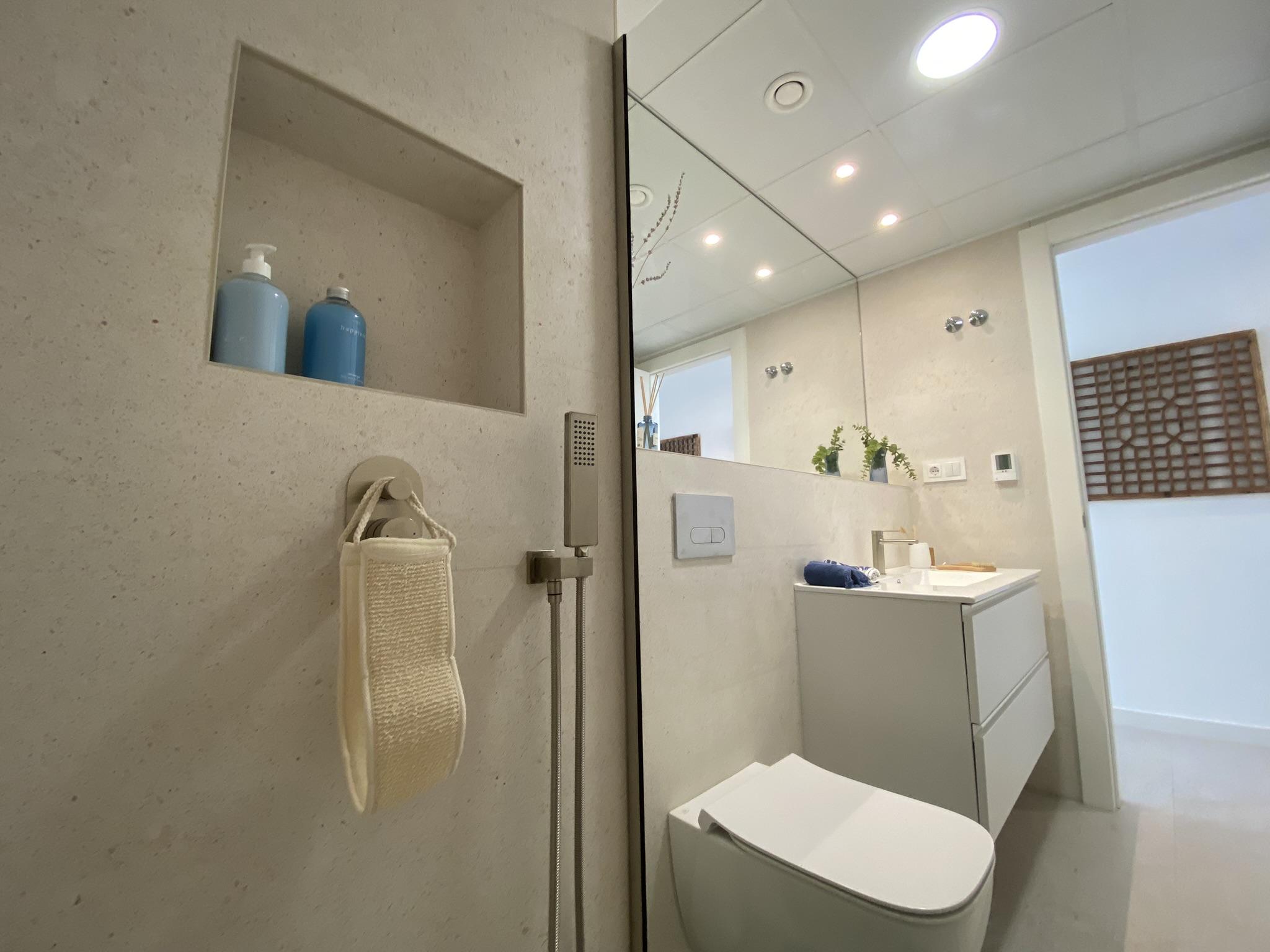 Bathroom with basin, storage and tiled walls in new-build bungalow, Zona Pueblo