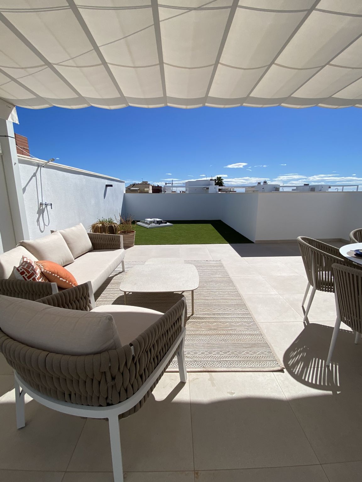 Front facade of new-build bungalow unit with entrance, Zona Pueblo, Pilar De La Horadada