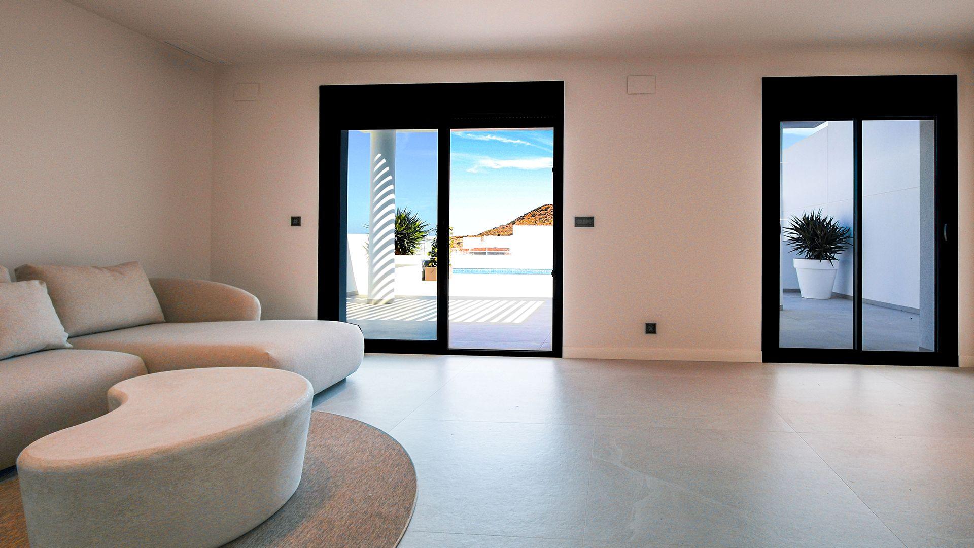 Side exterior of new-build villa on 300m2 plot, Centro de la Ciudad Quesada, Rojales