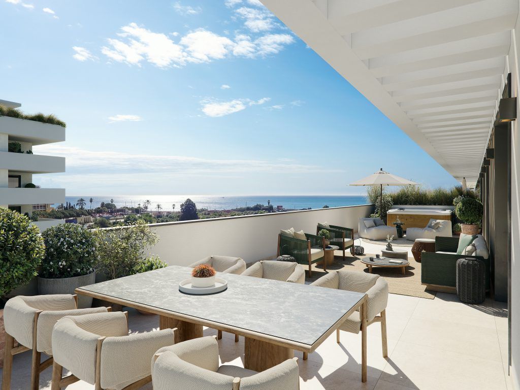Outdoor terrace of penthouse on 5th floor, Vélez-Málaga
