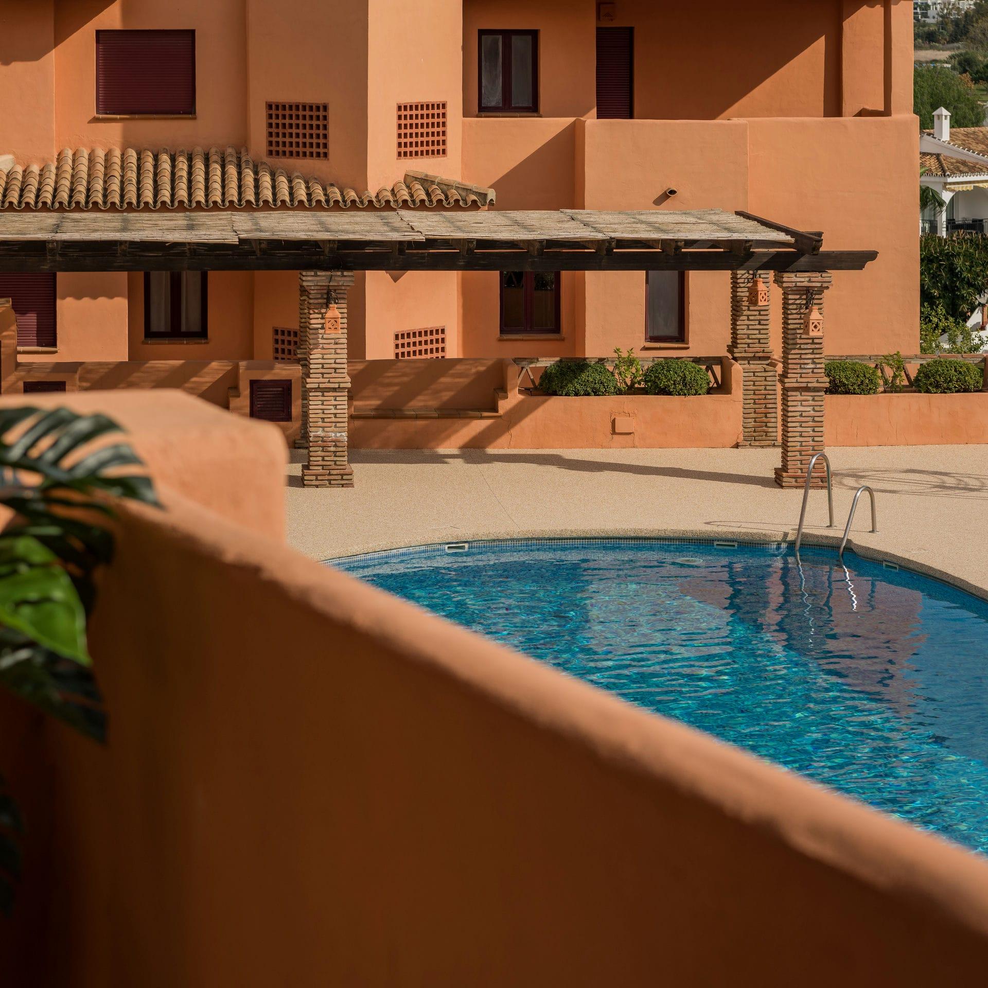 Outdoor communal space and landscaping, Cortés, Benahavis