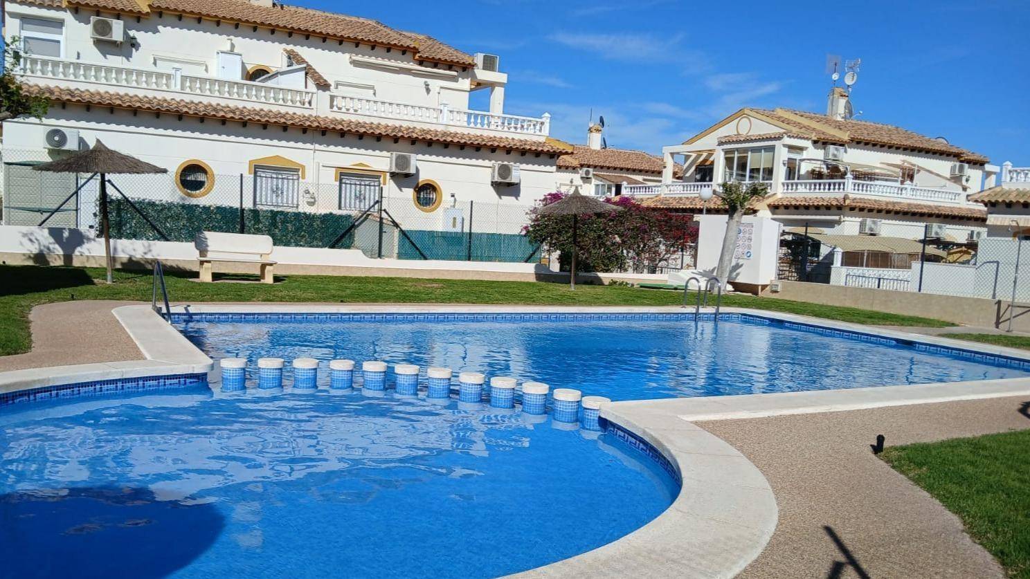 Further interior room in furnished villa, Urbanización Perla del Mar, Orihuela