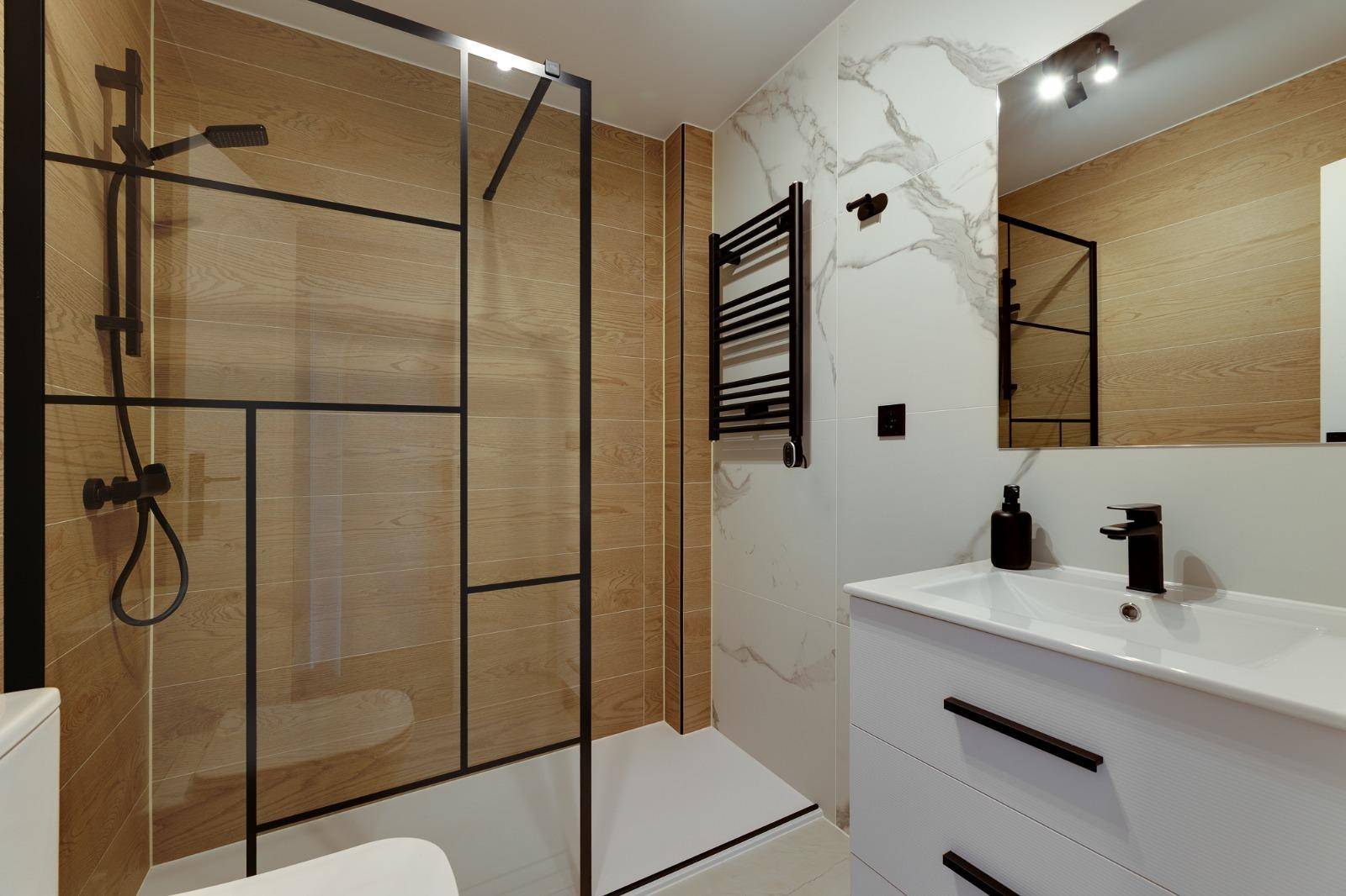 Utility room with fitted storage in villa, Urbanización Perla del Mar, Orihuela