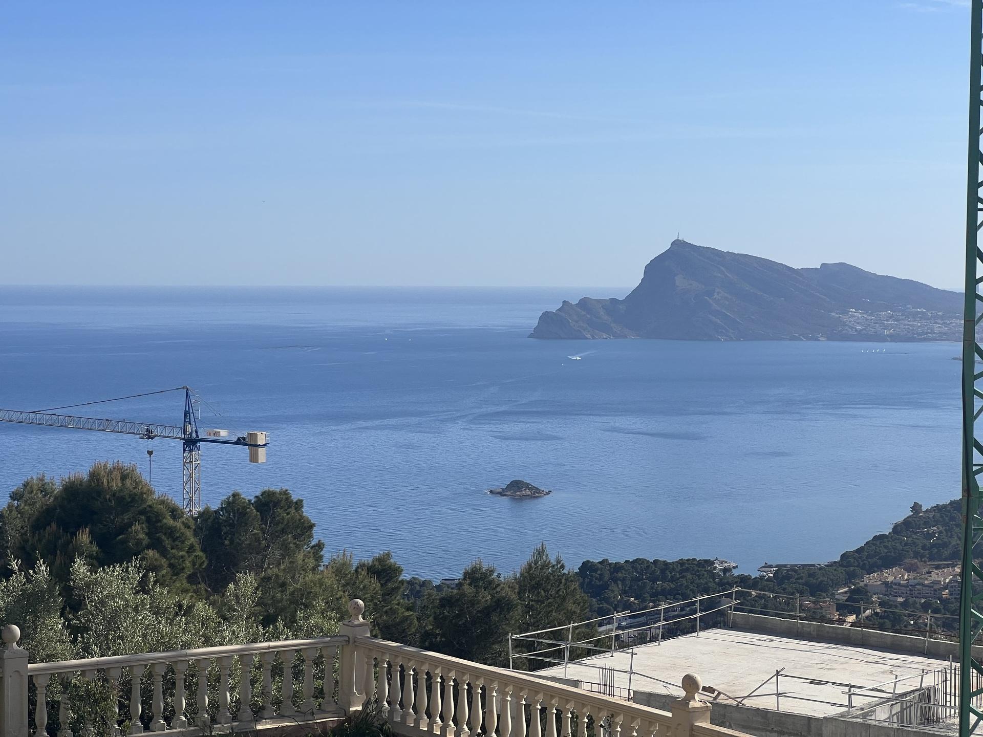 Aerial view of 1,000 m2 villa plot in gated Altea Hills urbanisation