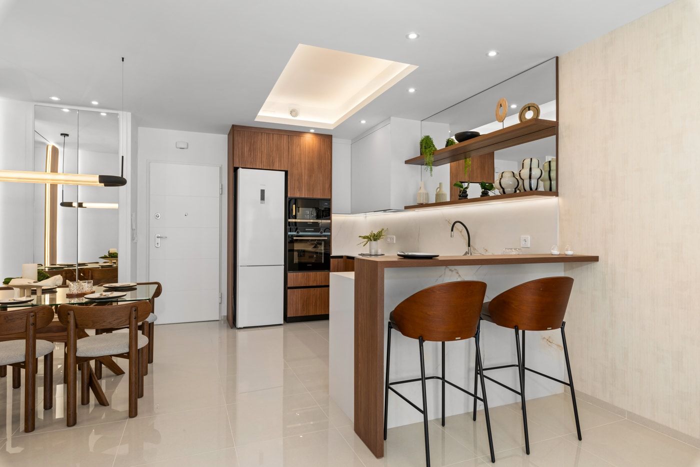 Open-plan living area in 3-bedroom ground-floor apartment, Lo Pepín