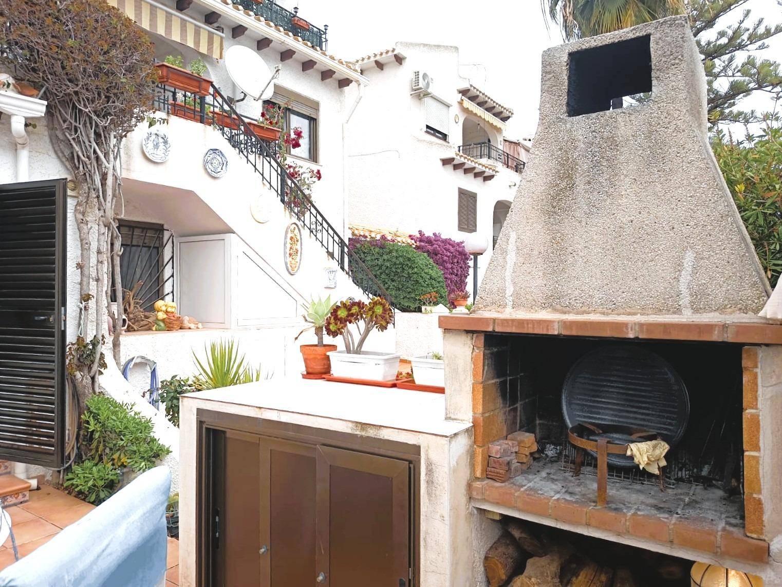 Open-plan living area in 4-bedroom duplex, La Caleta, Cabo Roig