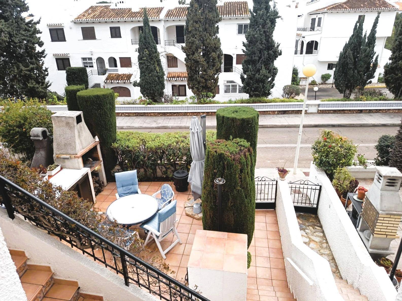 Bathroom with shower in 4-bedroom duplex, La Caleta, Cabo Roig