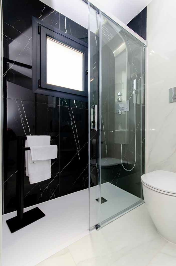 Third bedroom with built-in wardrobes, villa in Desamparados, Orihuela