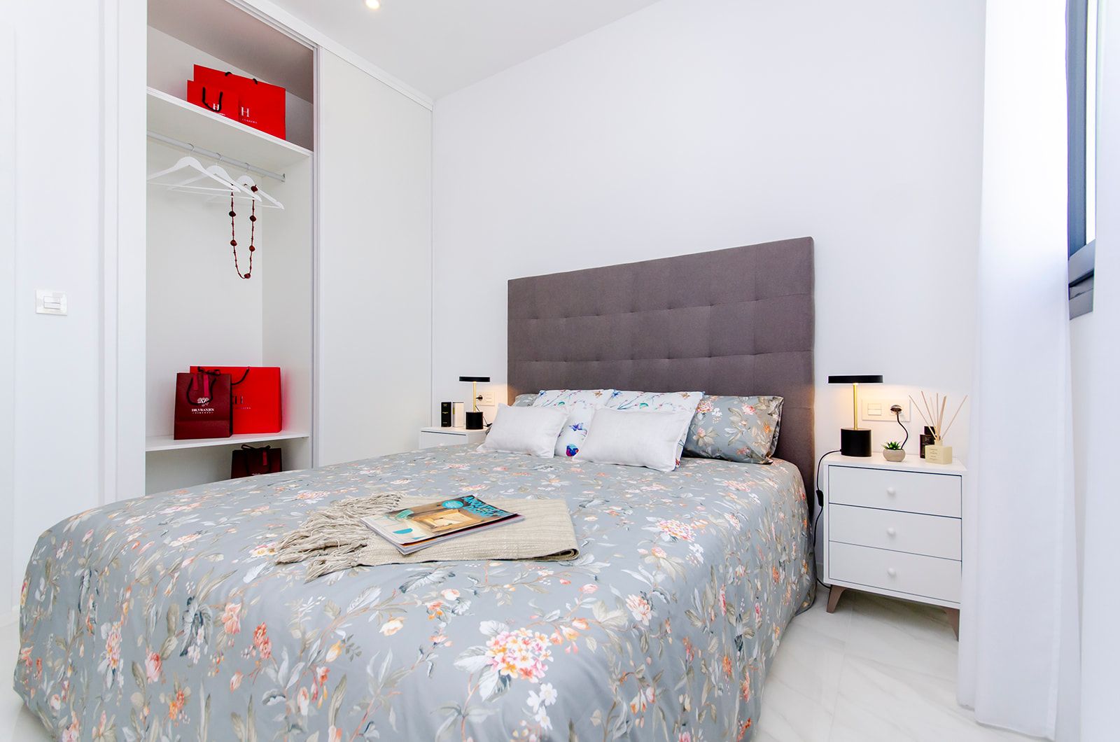 Open-plan living and dining area, 3-bedroom villa in Desamparados-Hurchillo-Torremendo