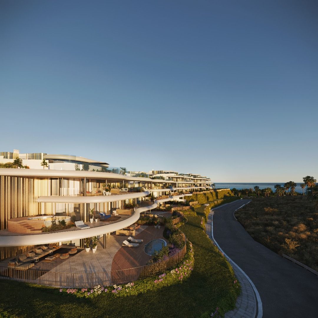 Garden-level terrace with seating area, La Quinta apartment, Benahavis