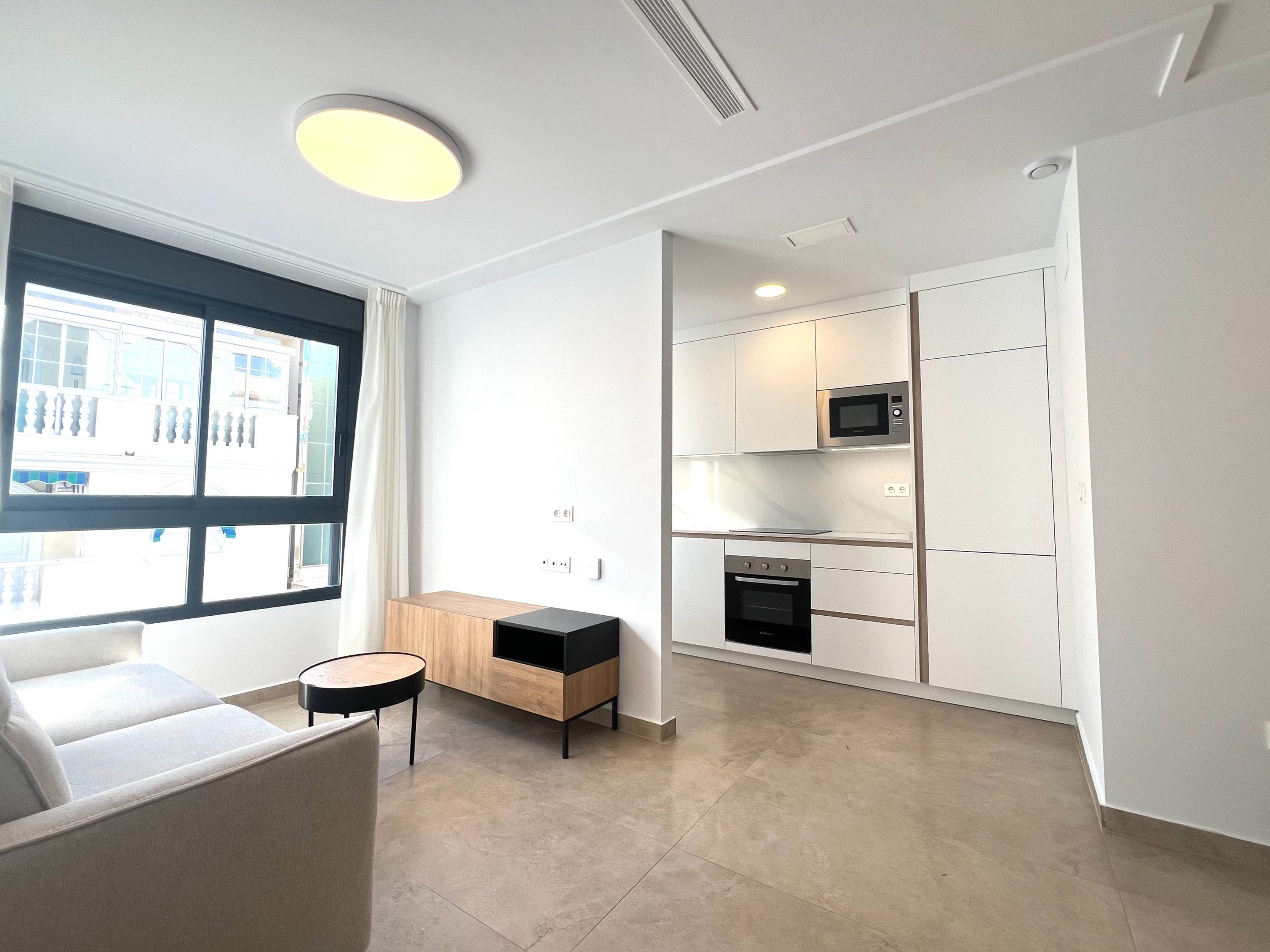 Fitted kitchen in new-build apartment, Centro, Torrevieja