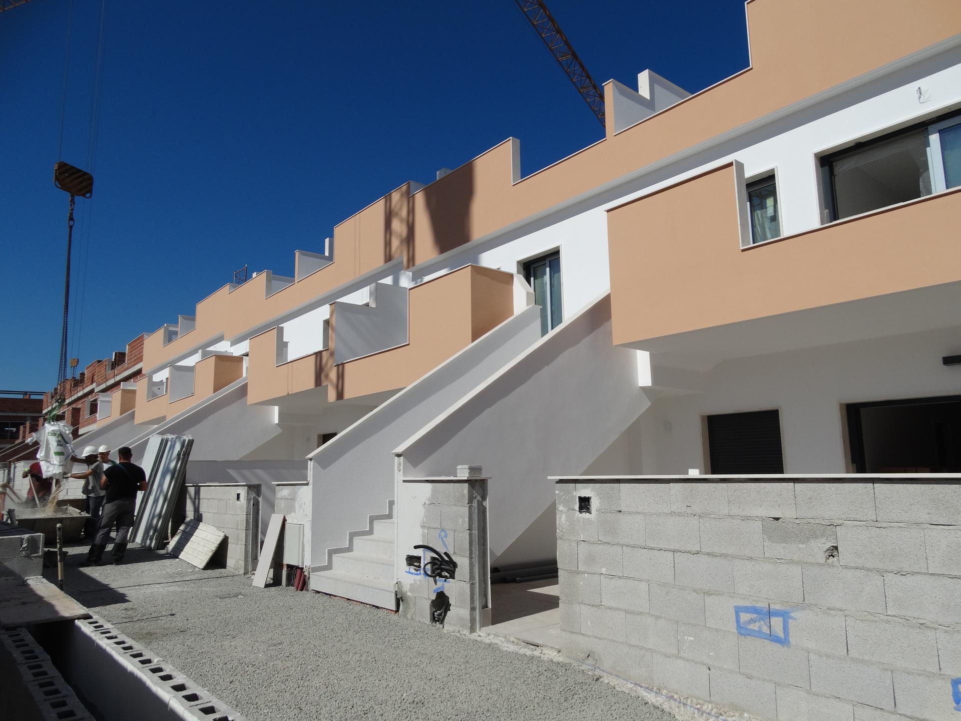 Pool area with surrounding paving, Las Higuericas, Pilar De La Horadada