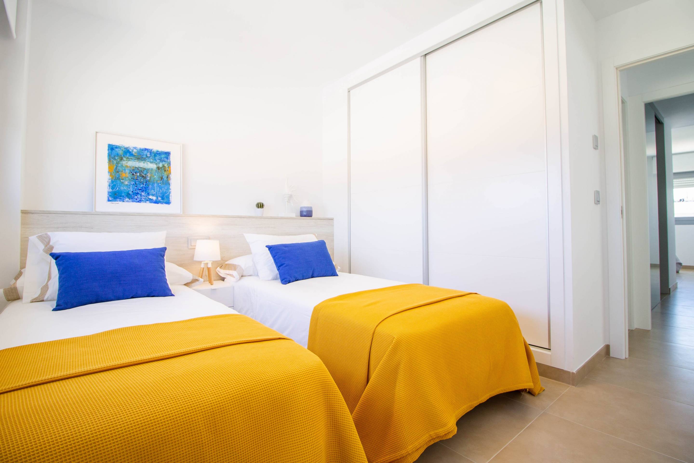 Second bathroom in ground-floor bungalow, Desamparados, Orihuela