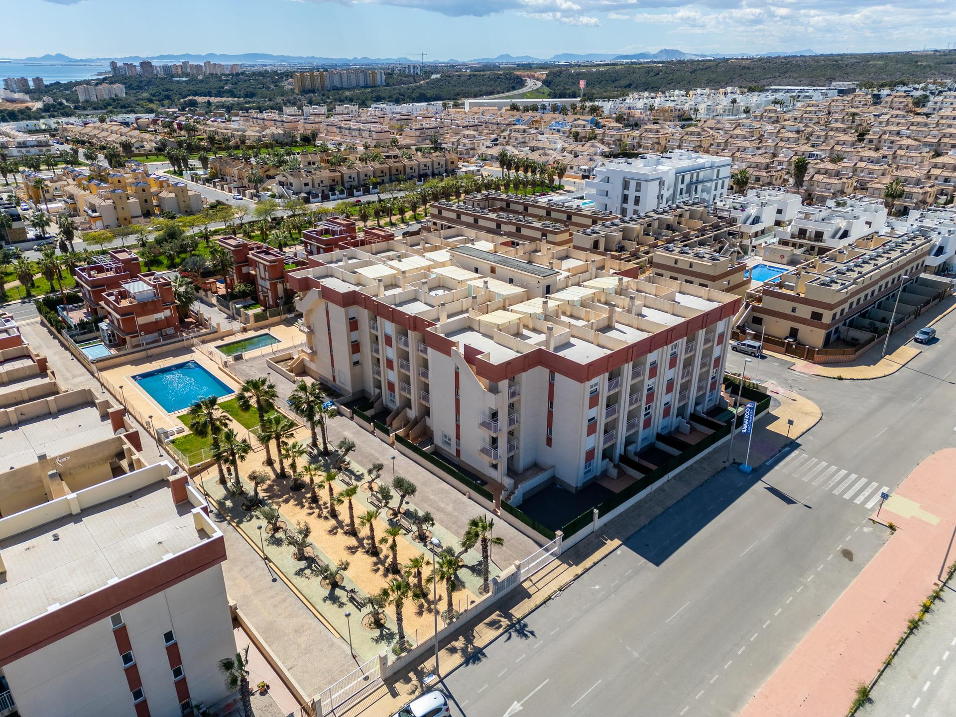 Lounge with windows in new-build apartment, Lomas de Cabo Roig