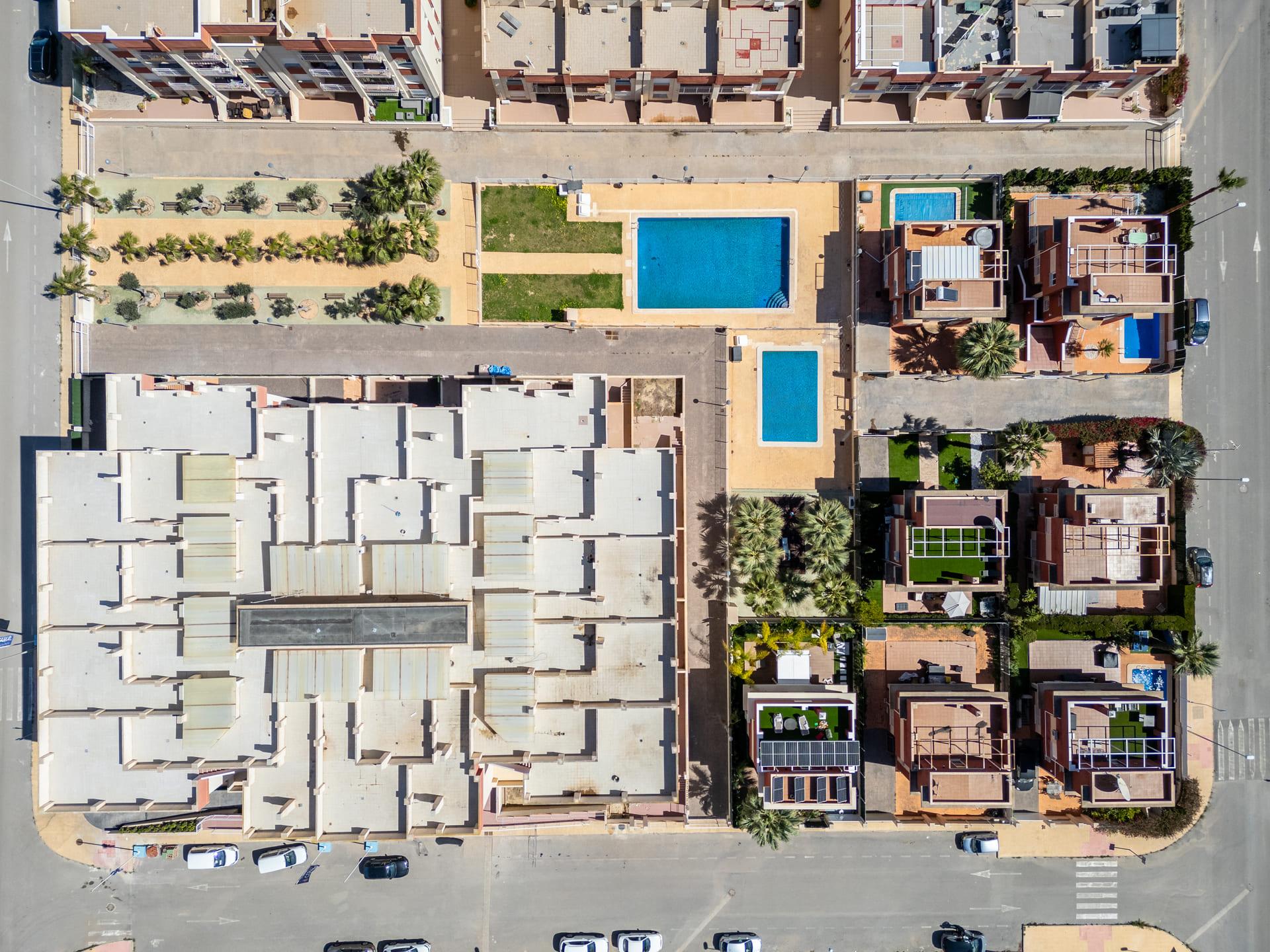 Lounge with access toward balcony, new-build apartment, Lomas de Cabo Roig