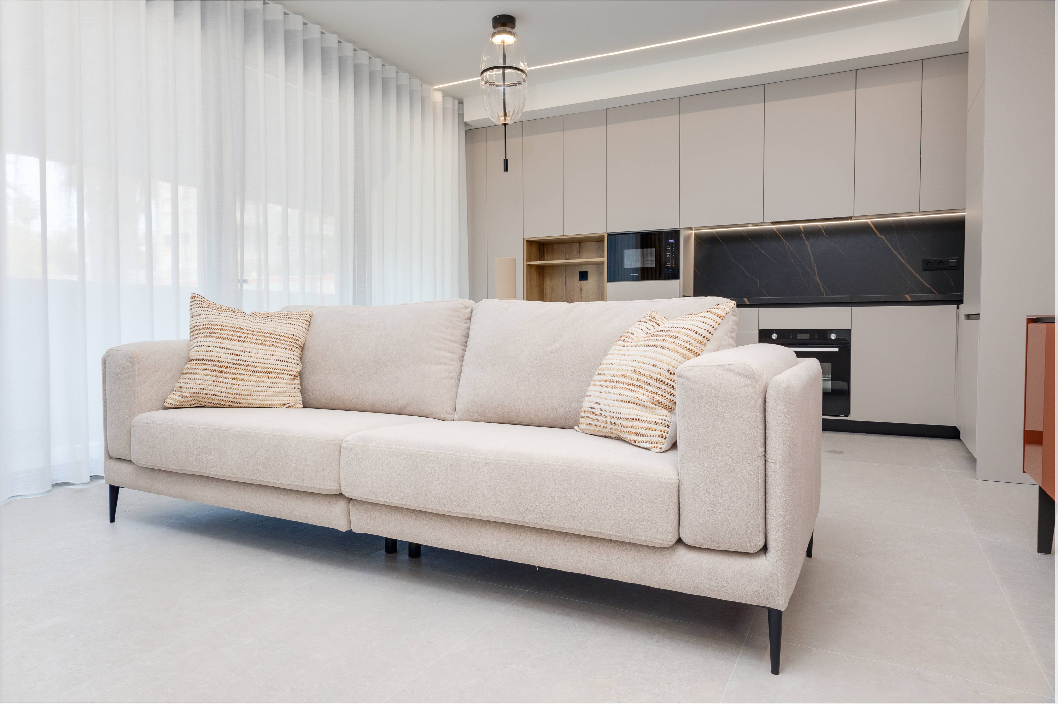 Porcelain-tiled hallway in 2-bedroom top-floor penthouse, Centro, Guardamar Del Segura