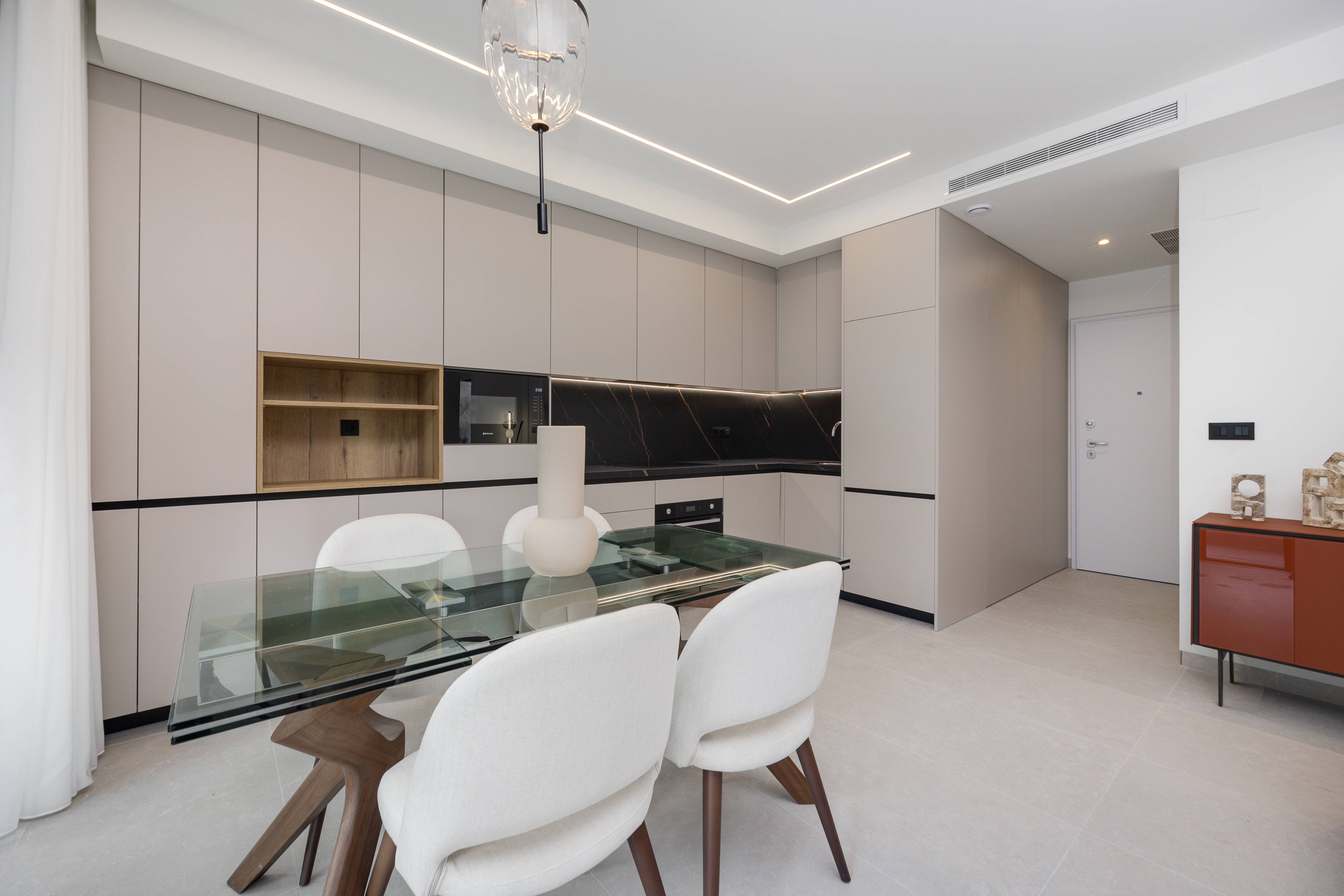 Kitchen cabinetry and fittings in new-build penthouse, Centro, Guardamar Del Segura