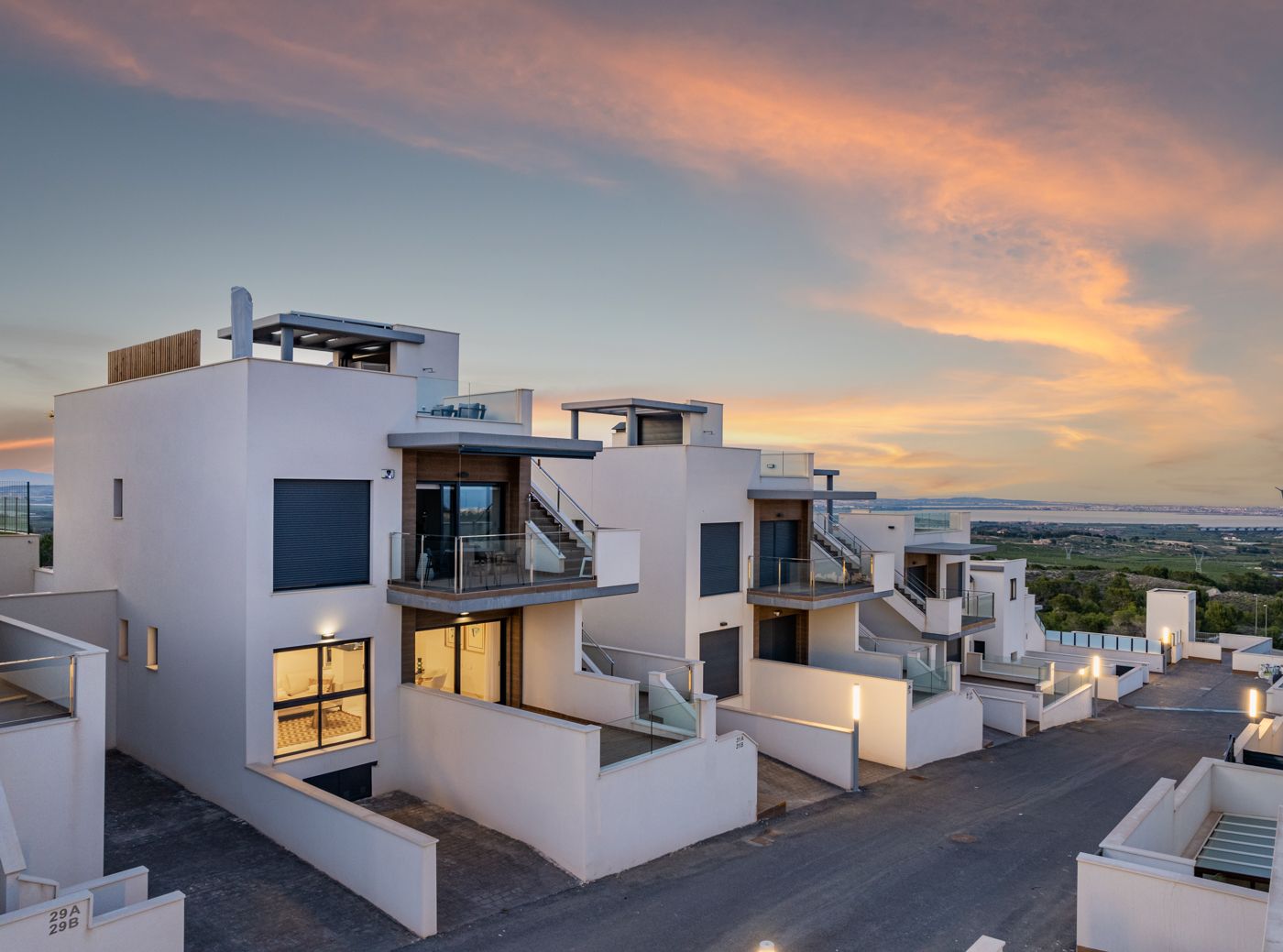 Third bedroom in 3-bedroom new-build villa, Ciudad de las Comunicaciones, San Miguel de Salinas
