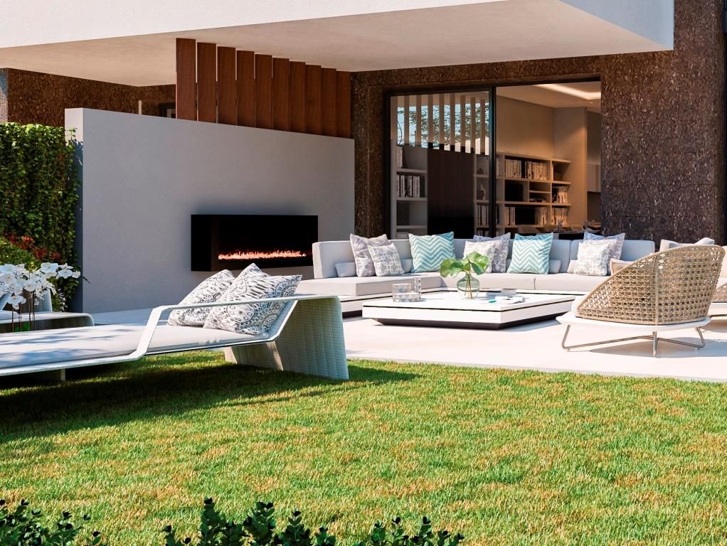 Solarium level with sea views in new-build villa, Bello Horizonte, Marbella