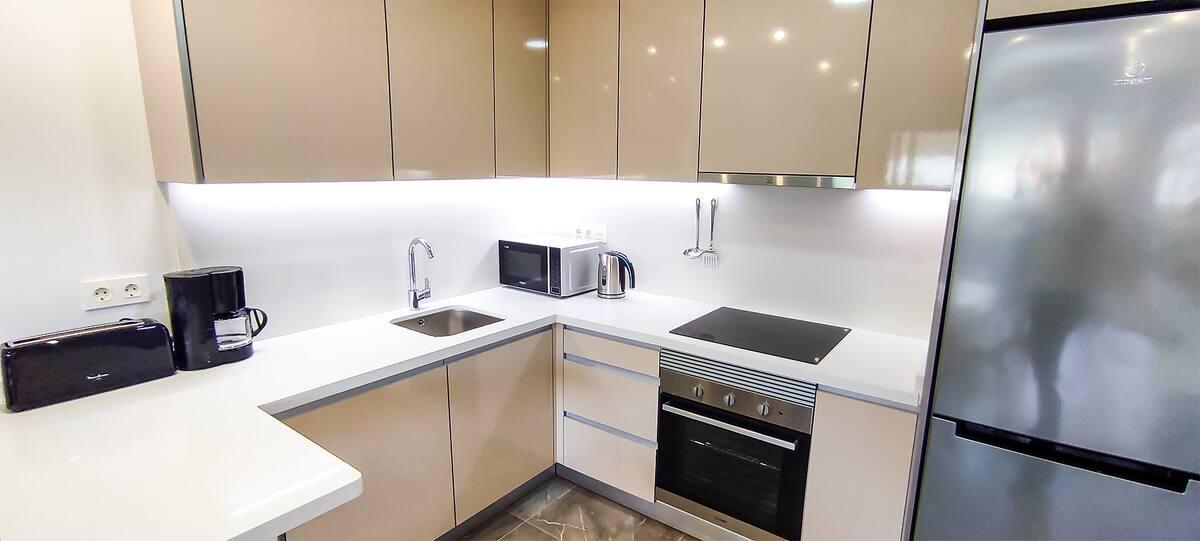 Open-plan living and dining area in 4-bedroom apartment, Centro, Torrevieja