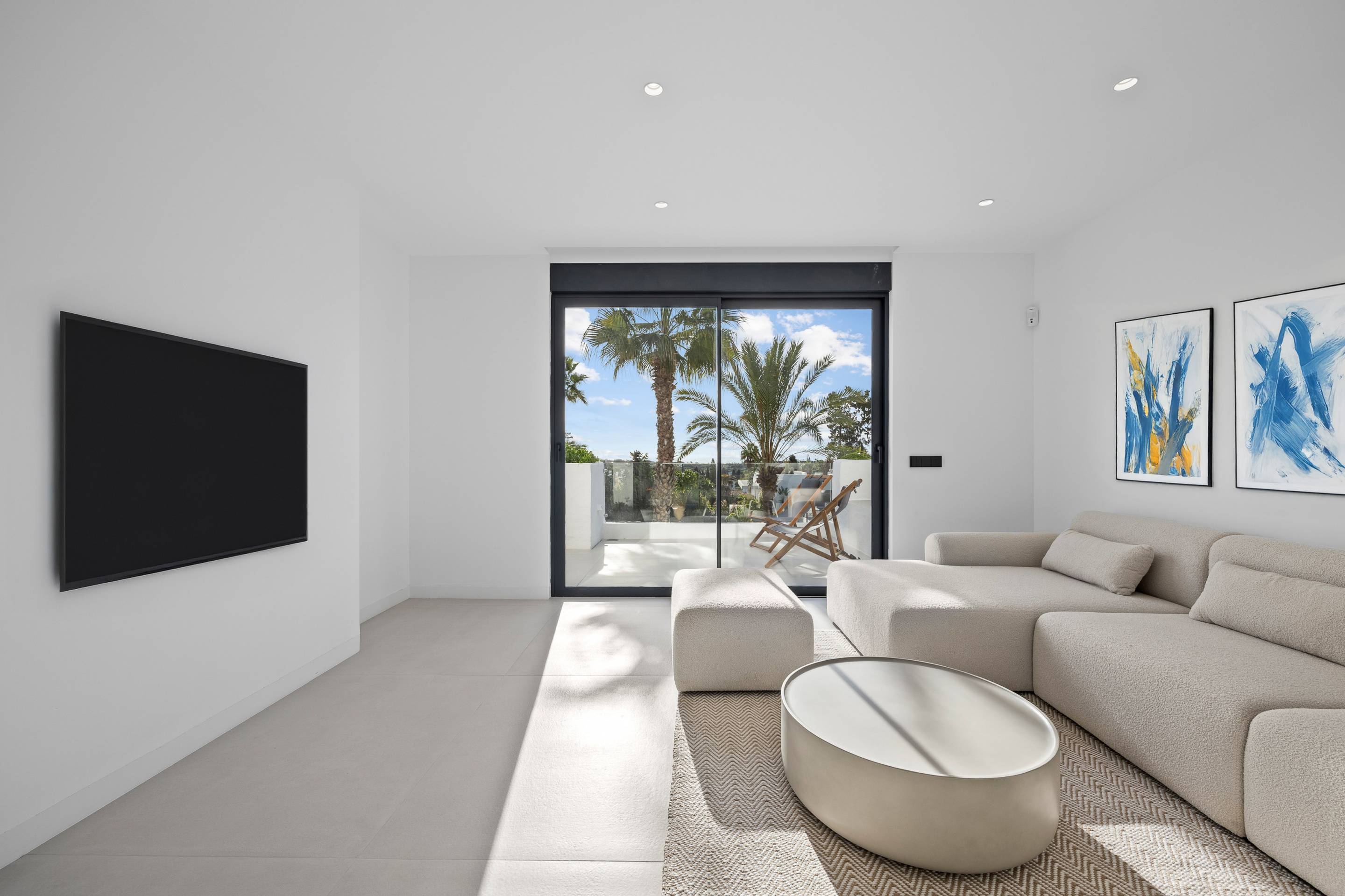 Communal pool in new-build development, Paraiso-Barronal, Estepona