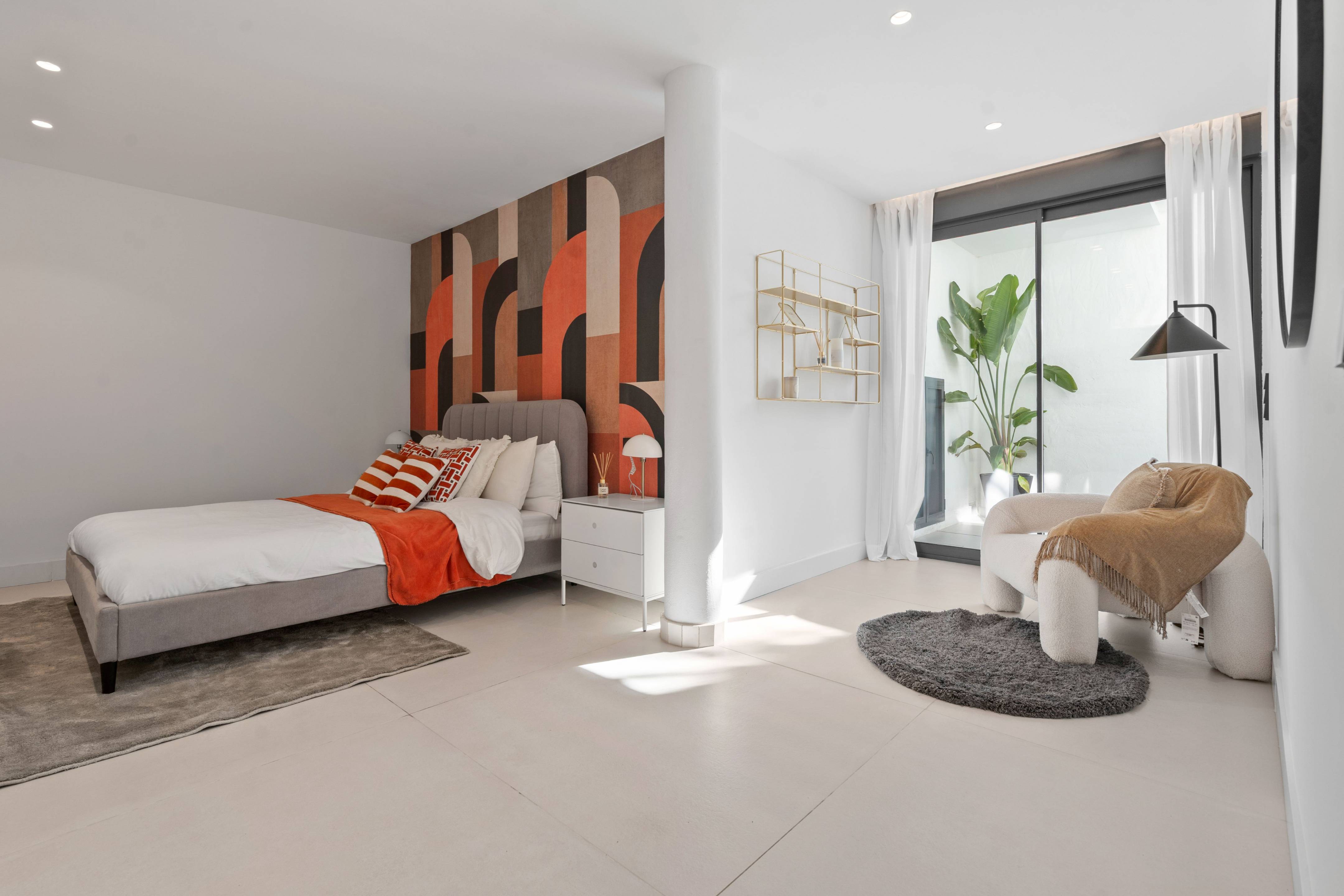Garden terrace with outdoor furniture, ground-floor apartment, Paraiso-Barronal