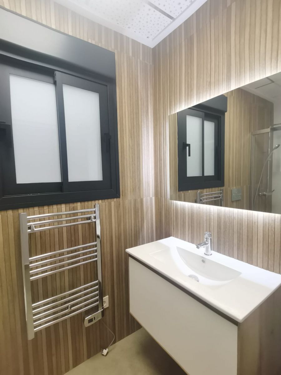 Kitchen and dining area in new-build apartment, Centro, Torrevieja