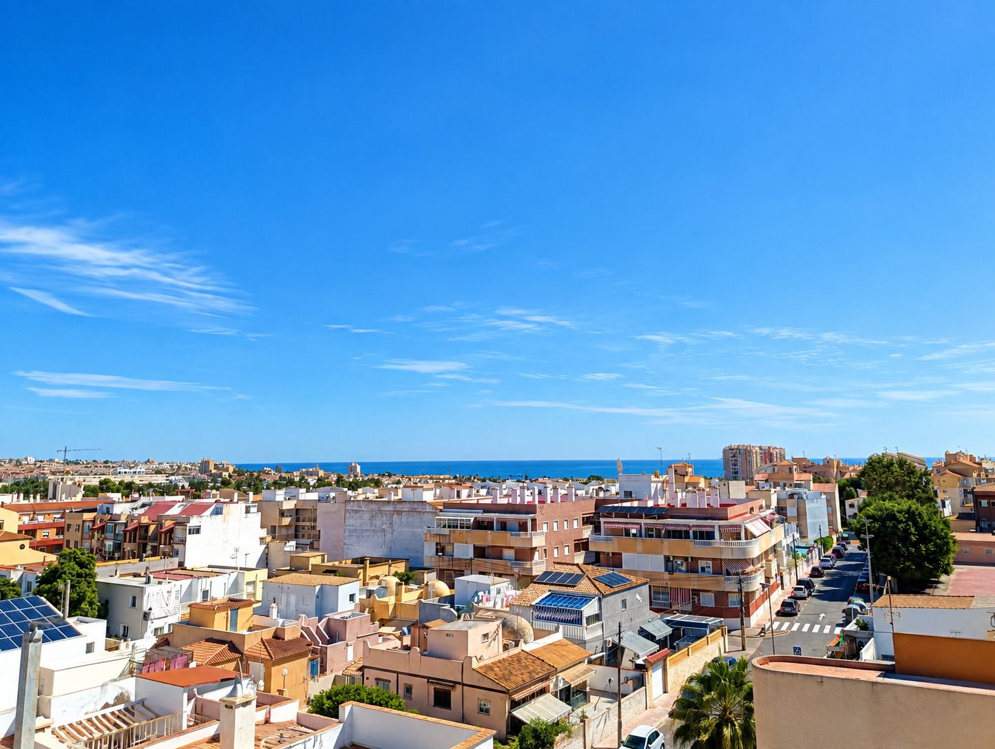 Open-plan living and dining area in 2-bedroom apartment, Playa del Cura