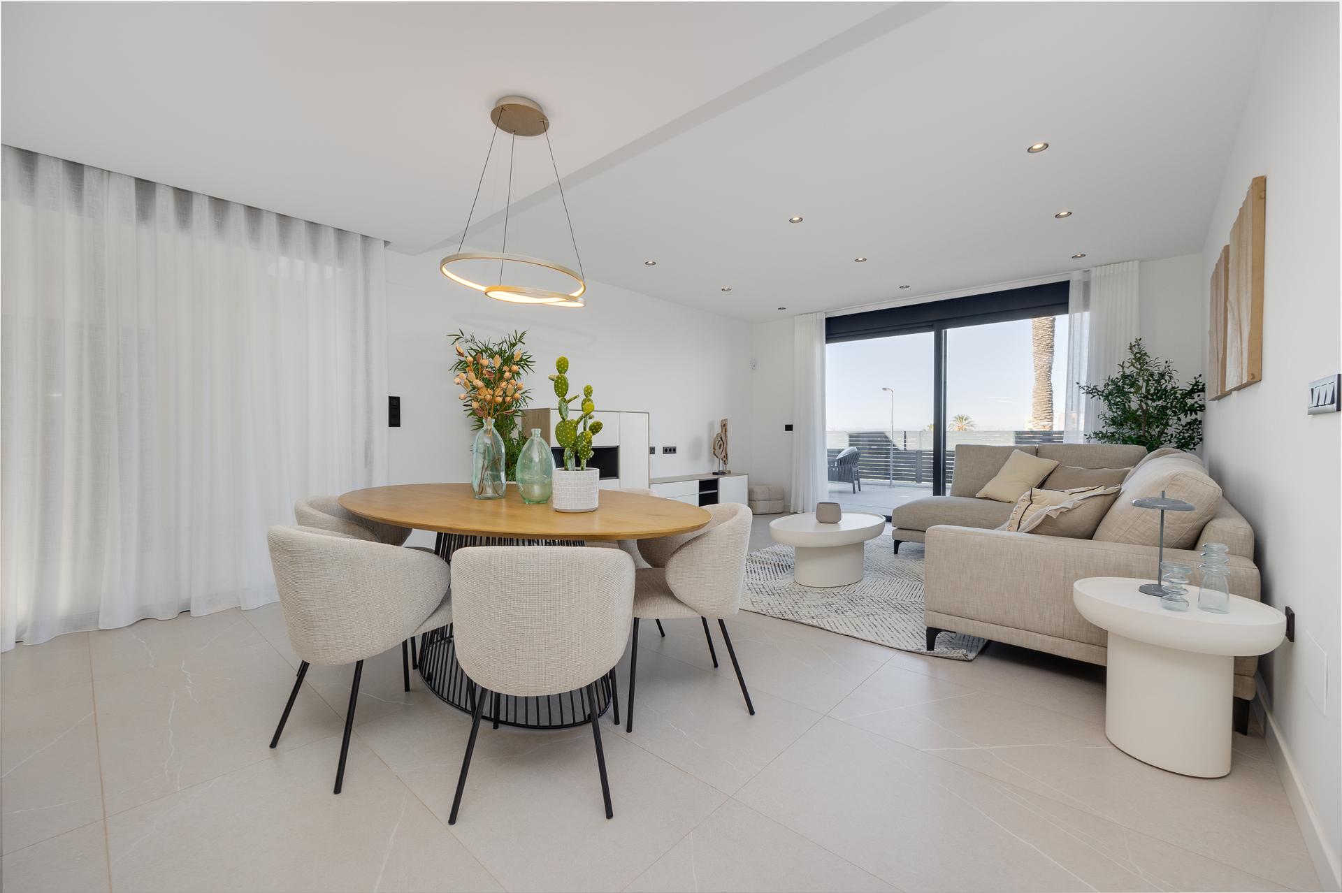 Second bathroom in 3-bedroom new-build villa, Torreblanca, Torrevieja