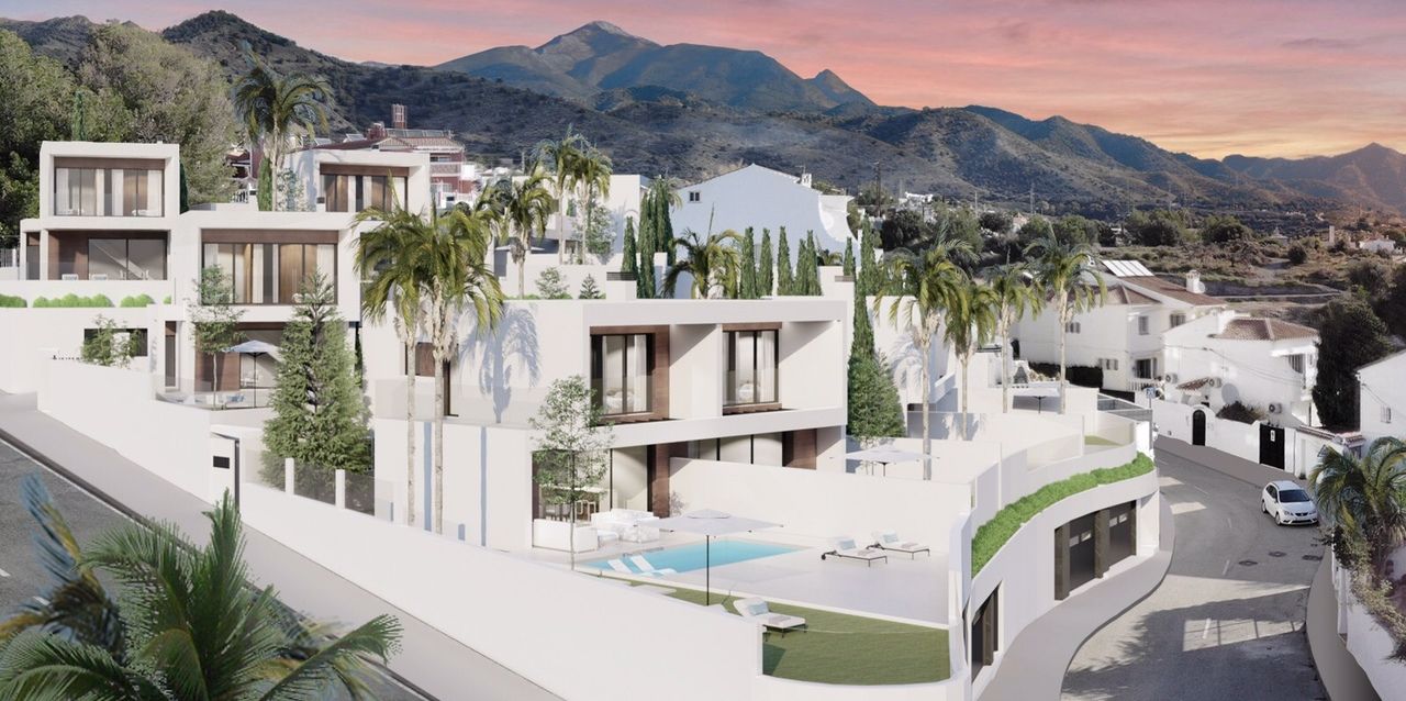 Private outdoor plot and garden area of new-build villa, Nueva Nerja, Nerja