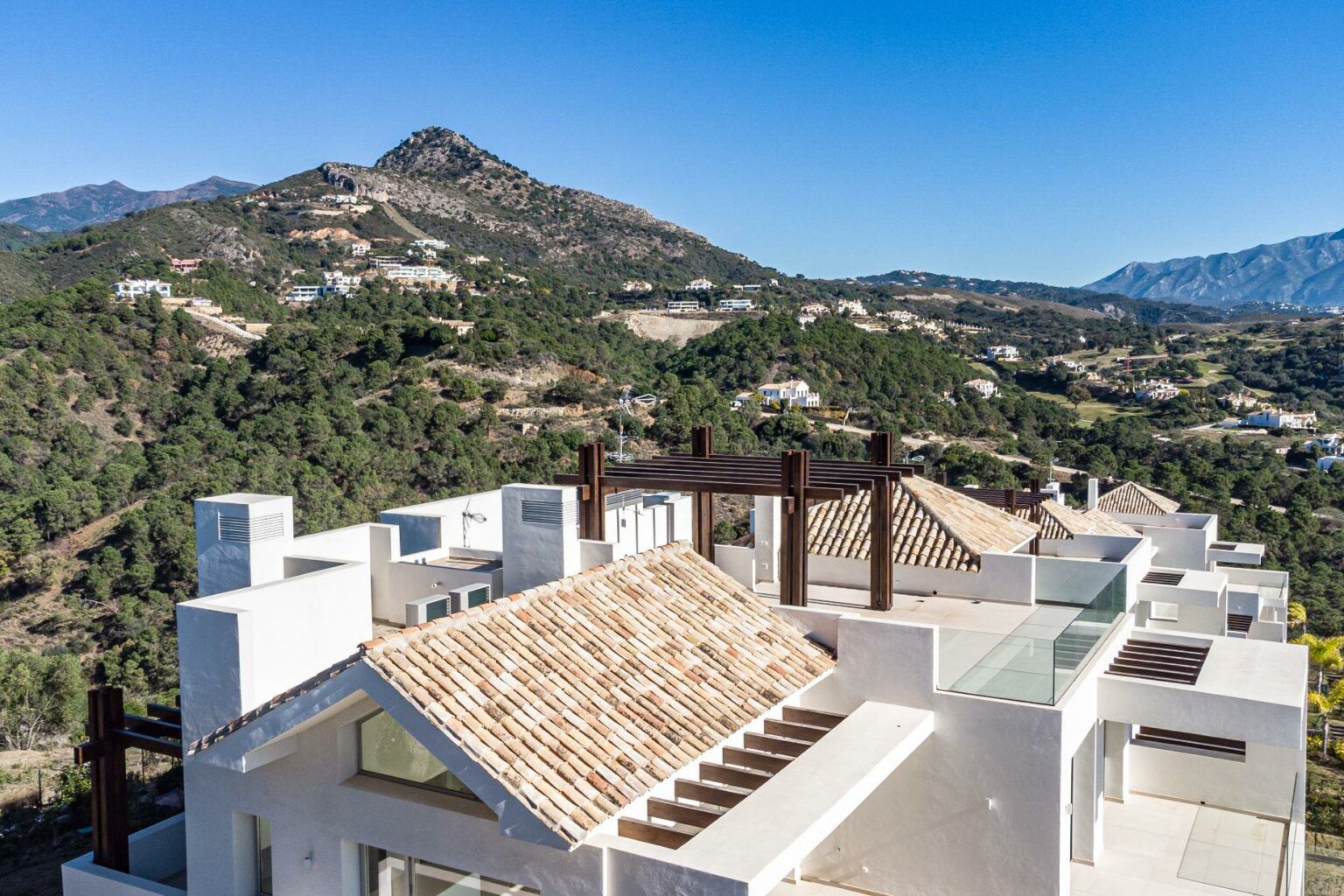 Living room in new-build ground-floor apartment, Montemayor-Marbella Club, Benahavis