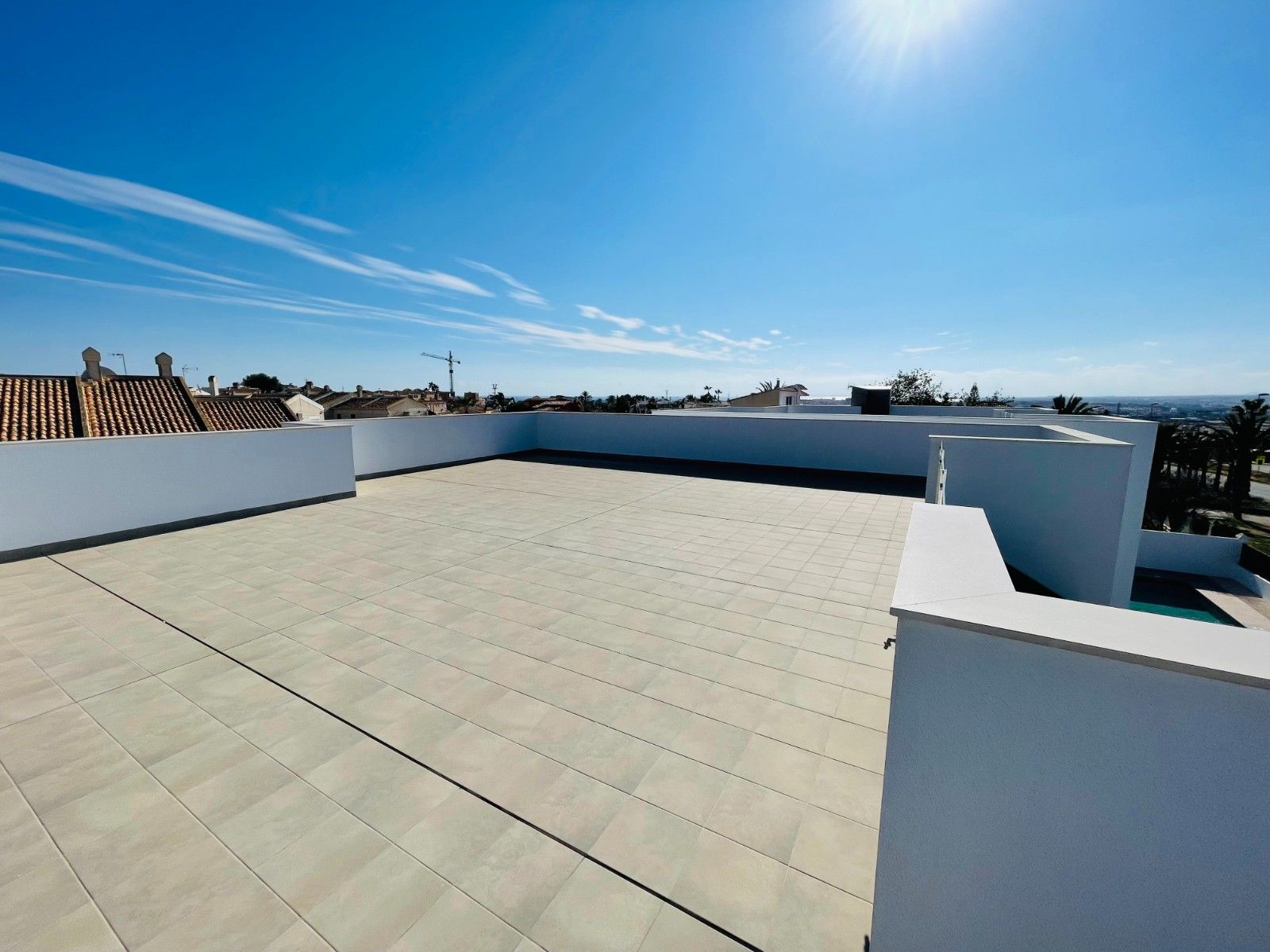 Rooftop solarium of new-build 5-bedroom villa, Torreblanca, Torrevieja