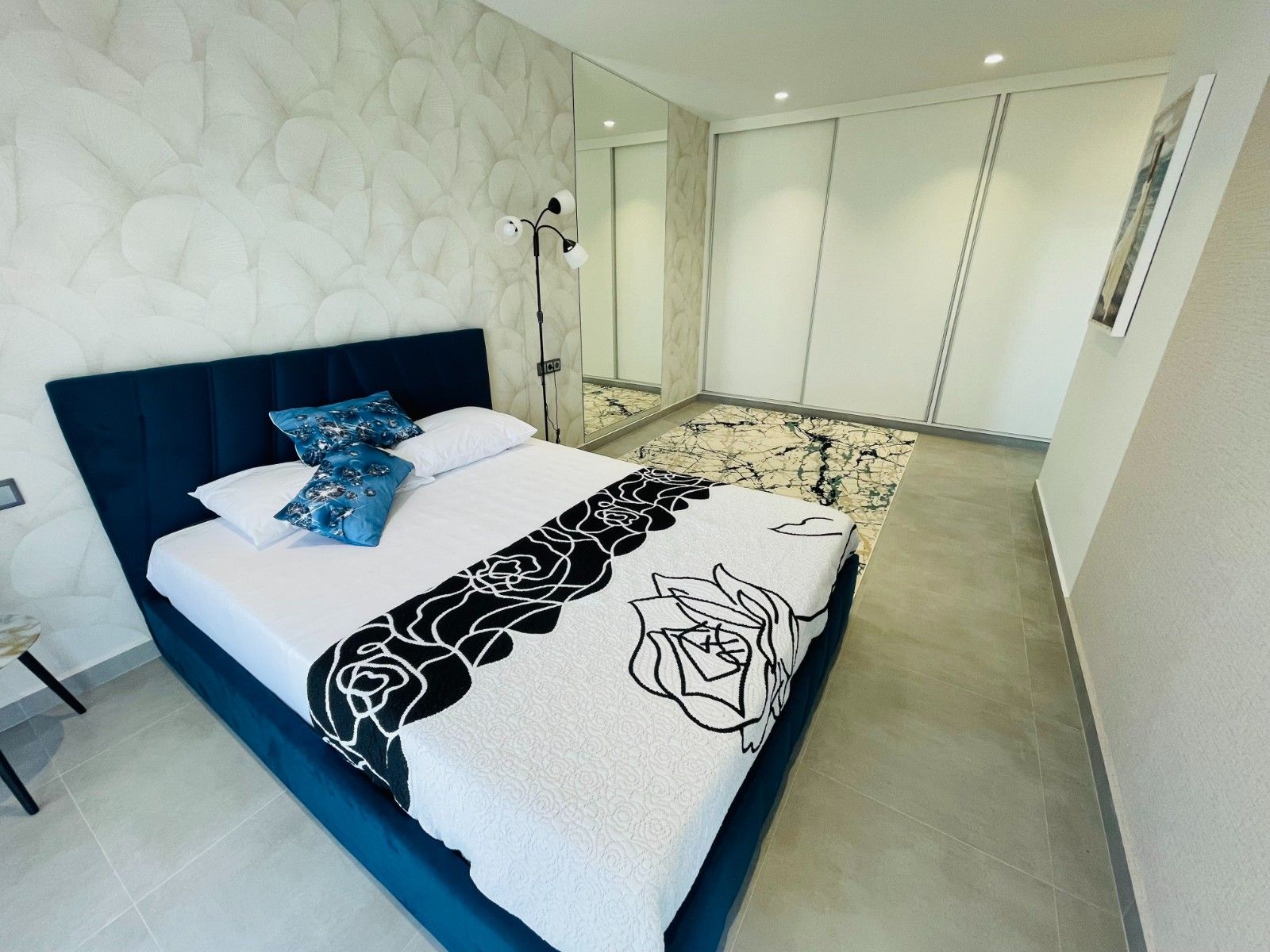 Driveway and private parking area, new-build villa, Torreblanca, Torrevieja