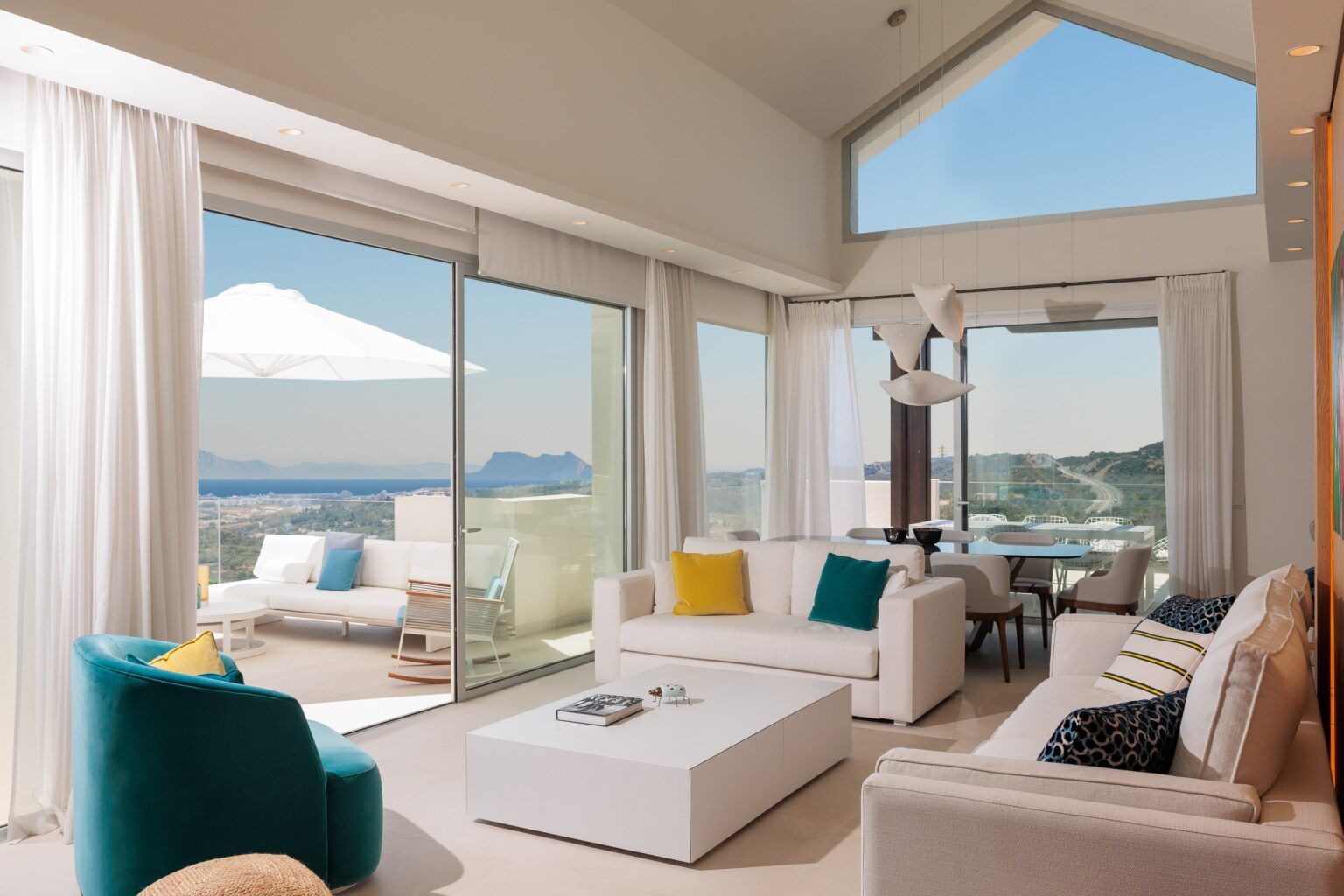 Bathroom with walk-in shower in 3-bedroom penthouse, Montemayor-Marbella Club