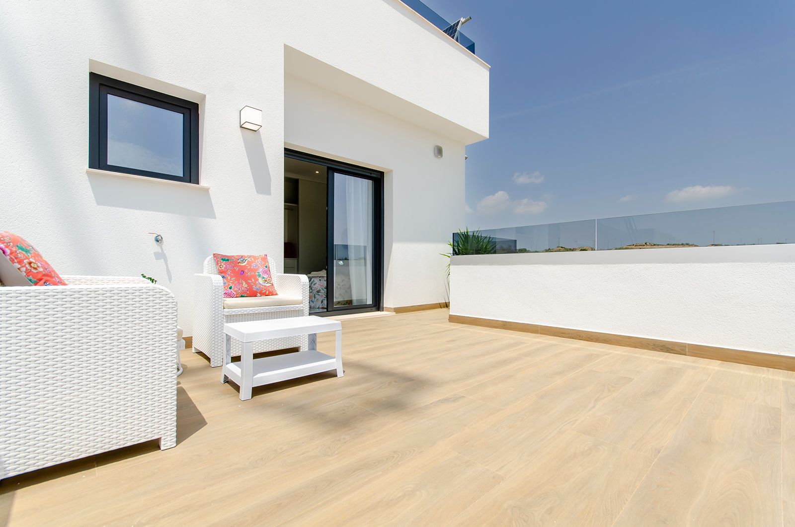 Ground-floor entry exterior, new-build townhouse, Desamparados, Orihuela