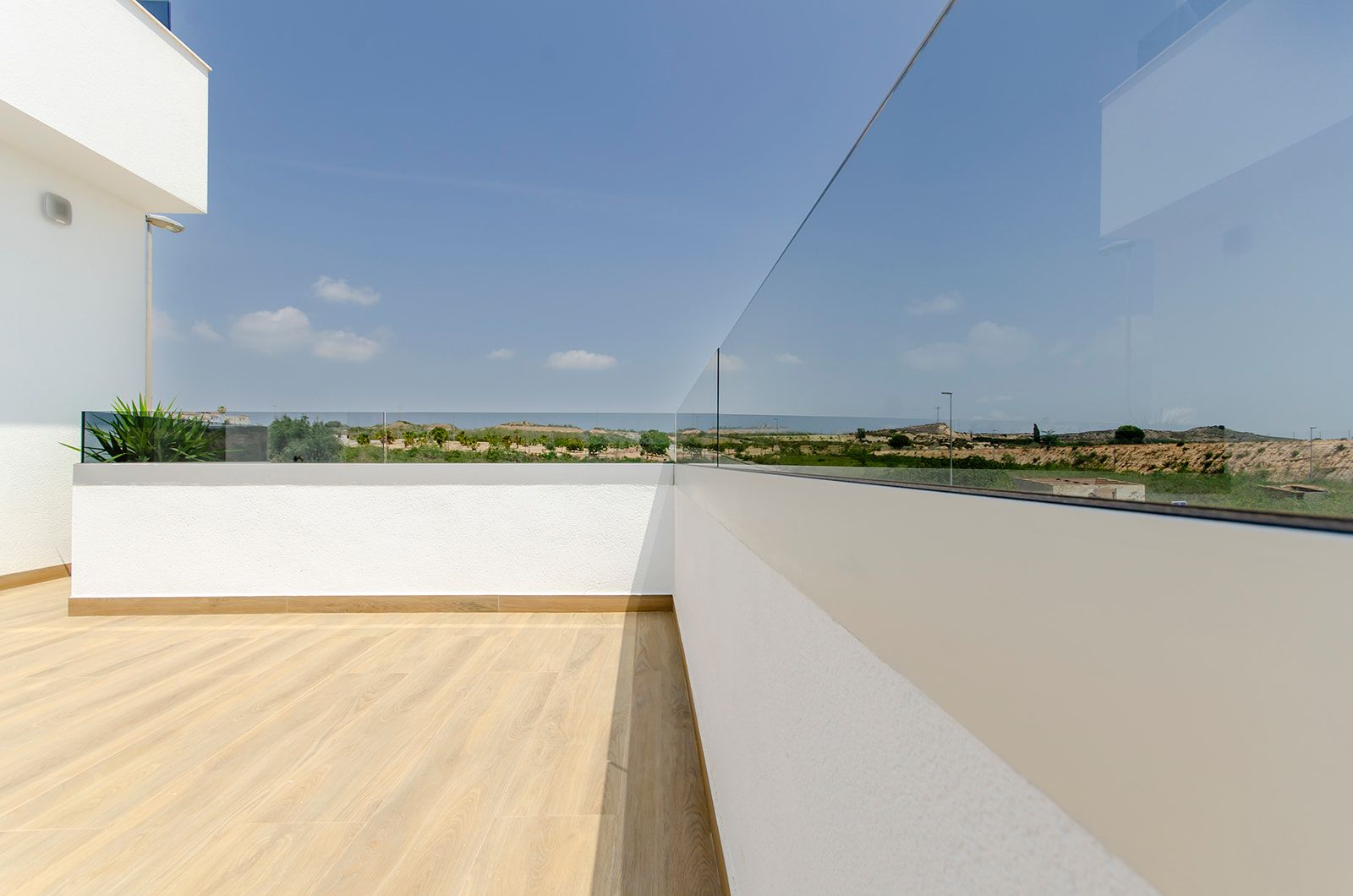 Entrance hallway, 3-bedroom new-build townhouse, Desamparados, Orihuela
