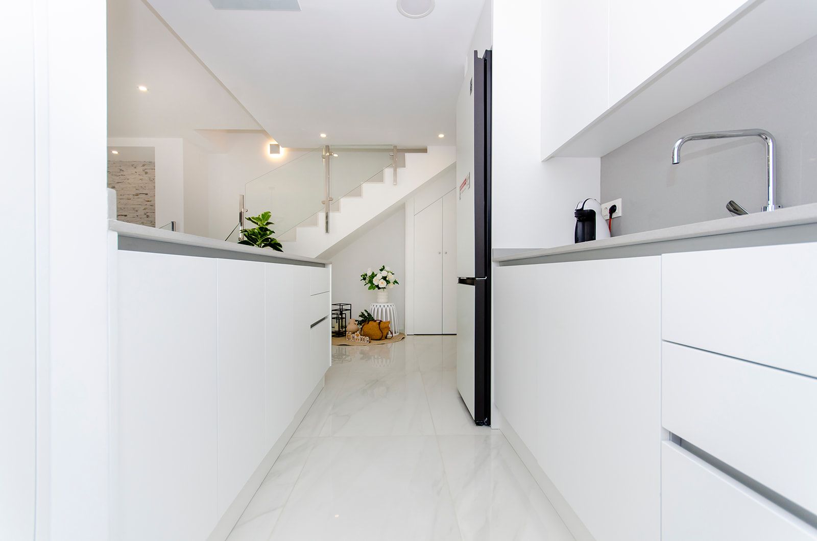Optional covered garage, new-build townhouse development, Desamparados