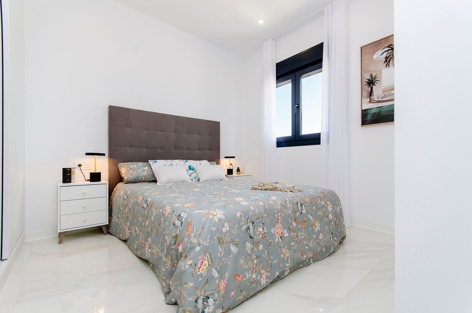 Living room showing air conditioning unit, 3-bedroom townhouse, Vistabella